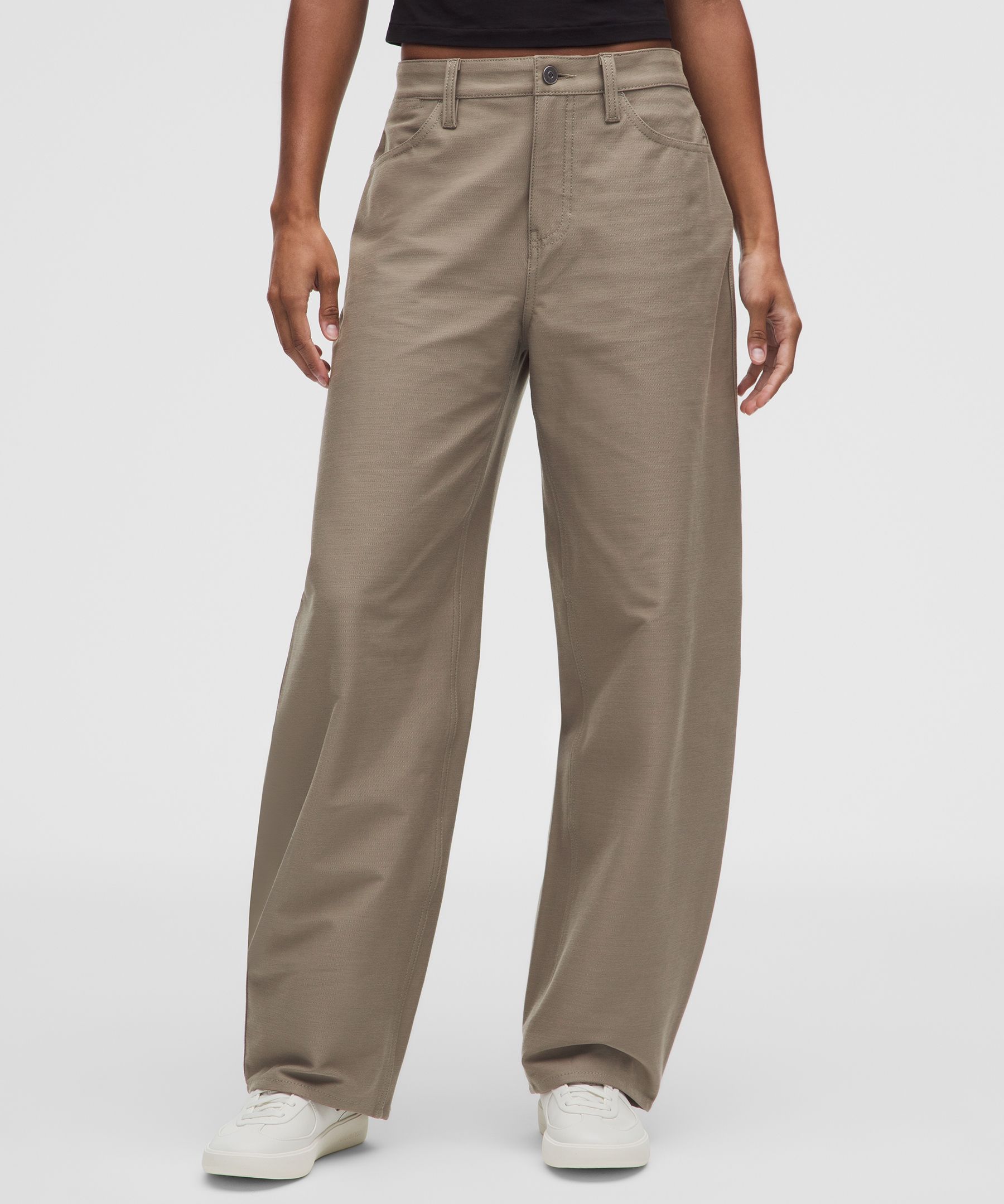 EasyFive Low-Rise Barrel-Leg Pant