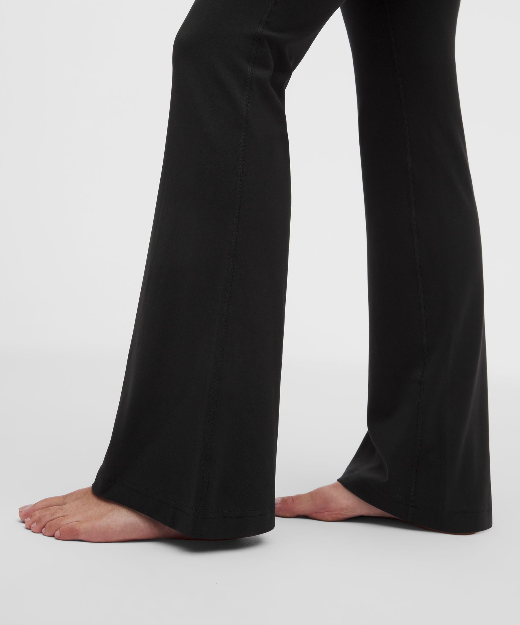 Groove No Line-Hose mit hohem Bund und ausgestelltem Bein