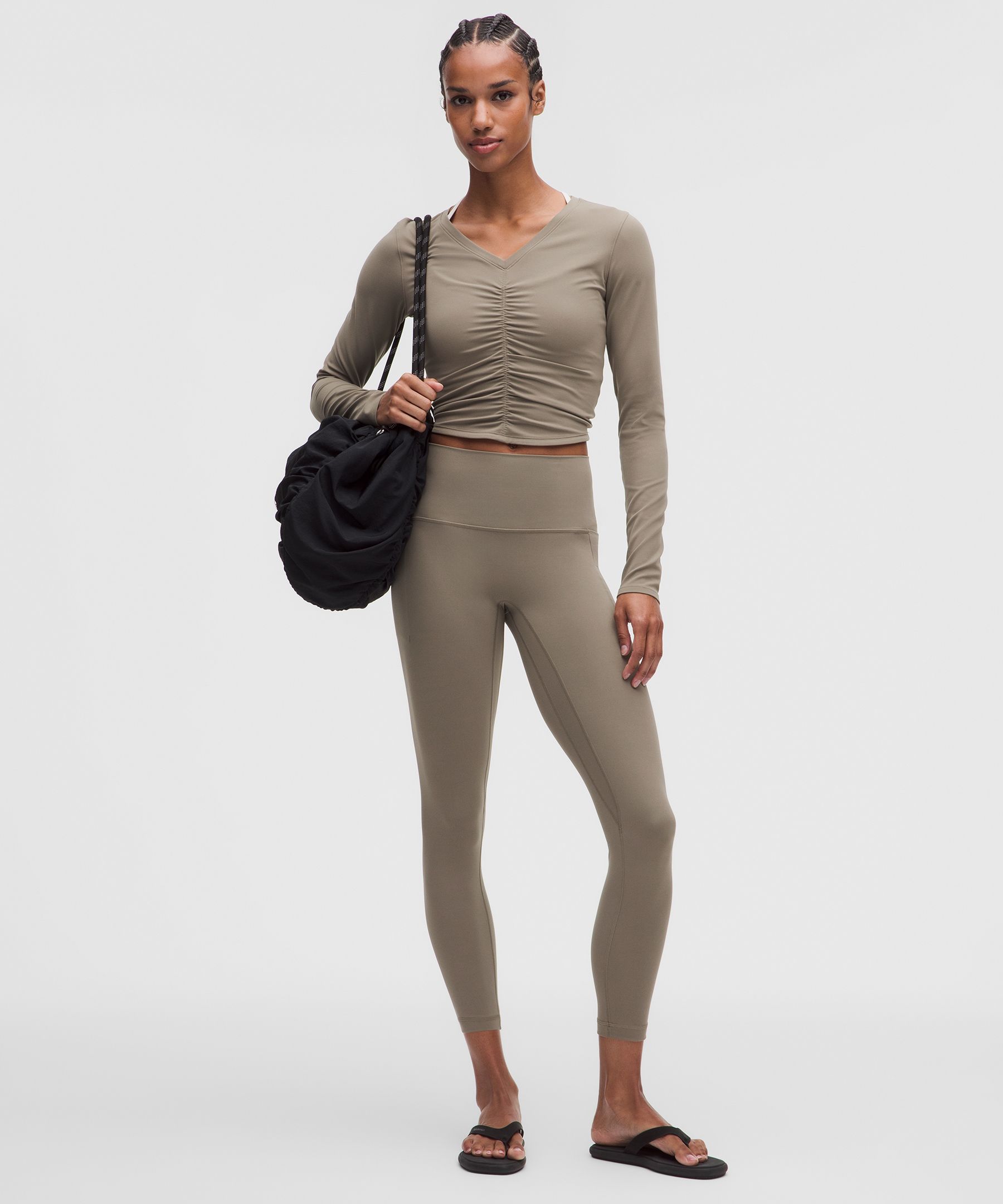 Legging lululemon Align No Line&trade; taile haute avec poches 64&nbsp;cm
