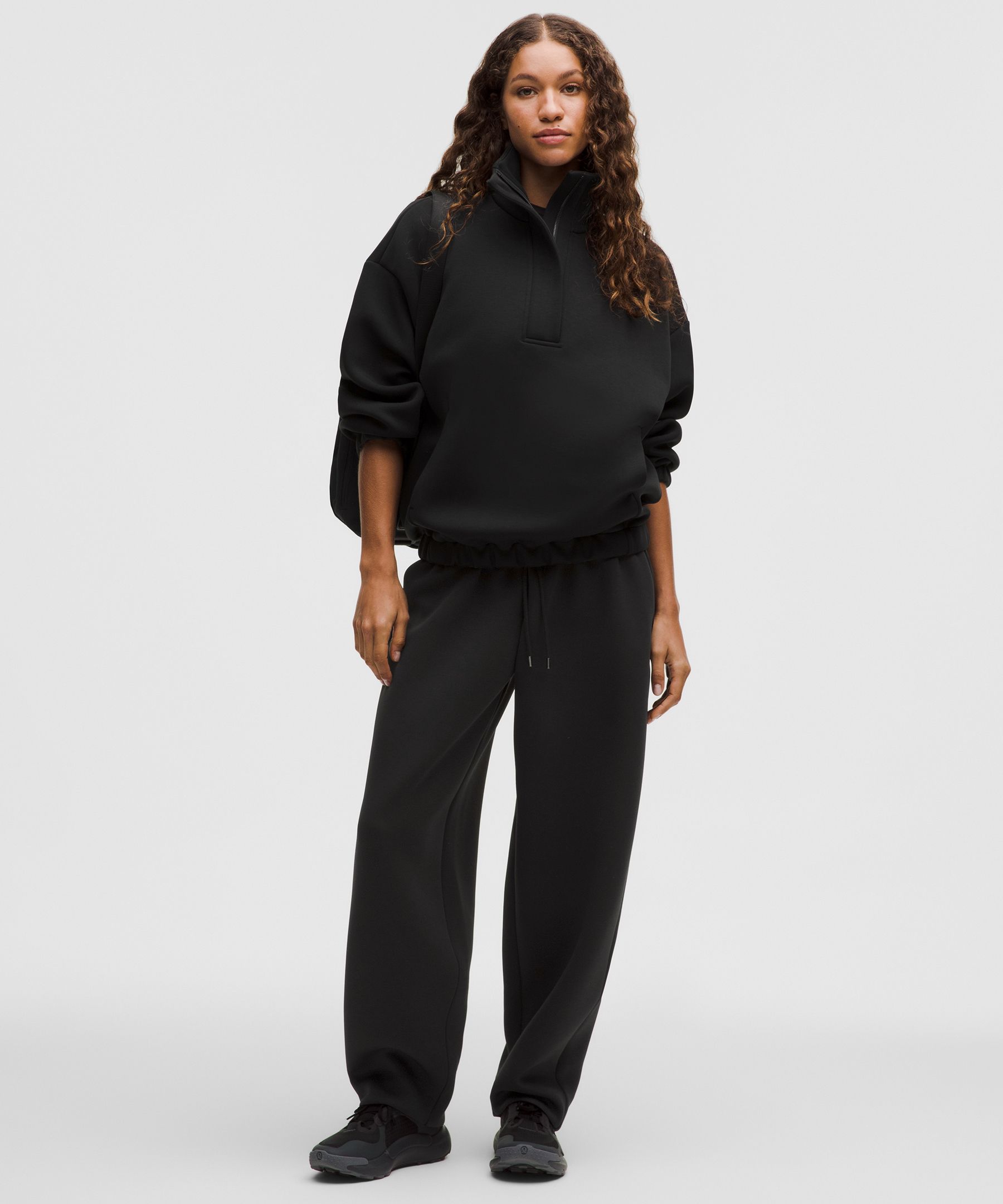 Sleek Spacer Barrel Leg Pant - Black