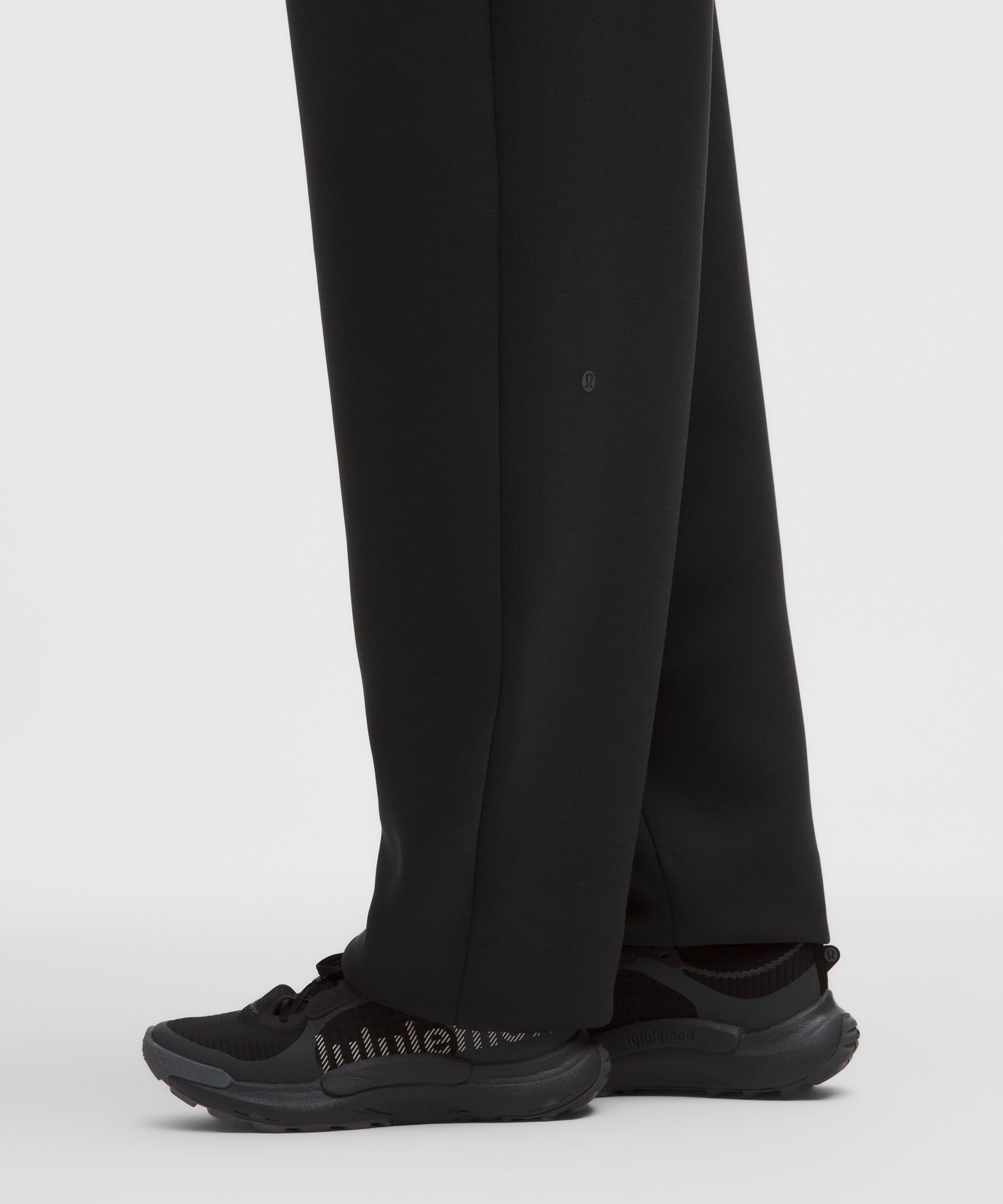 Sleek Spacer Barrel-Leg Pant