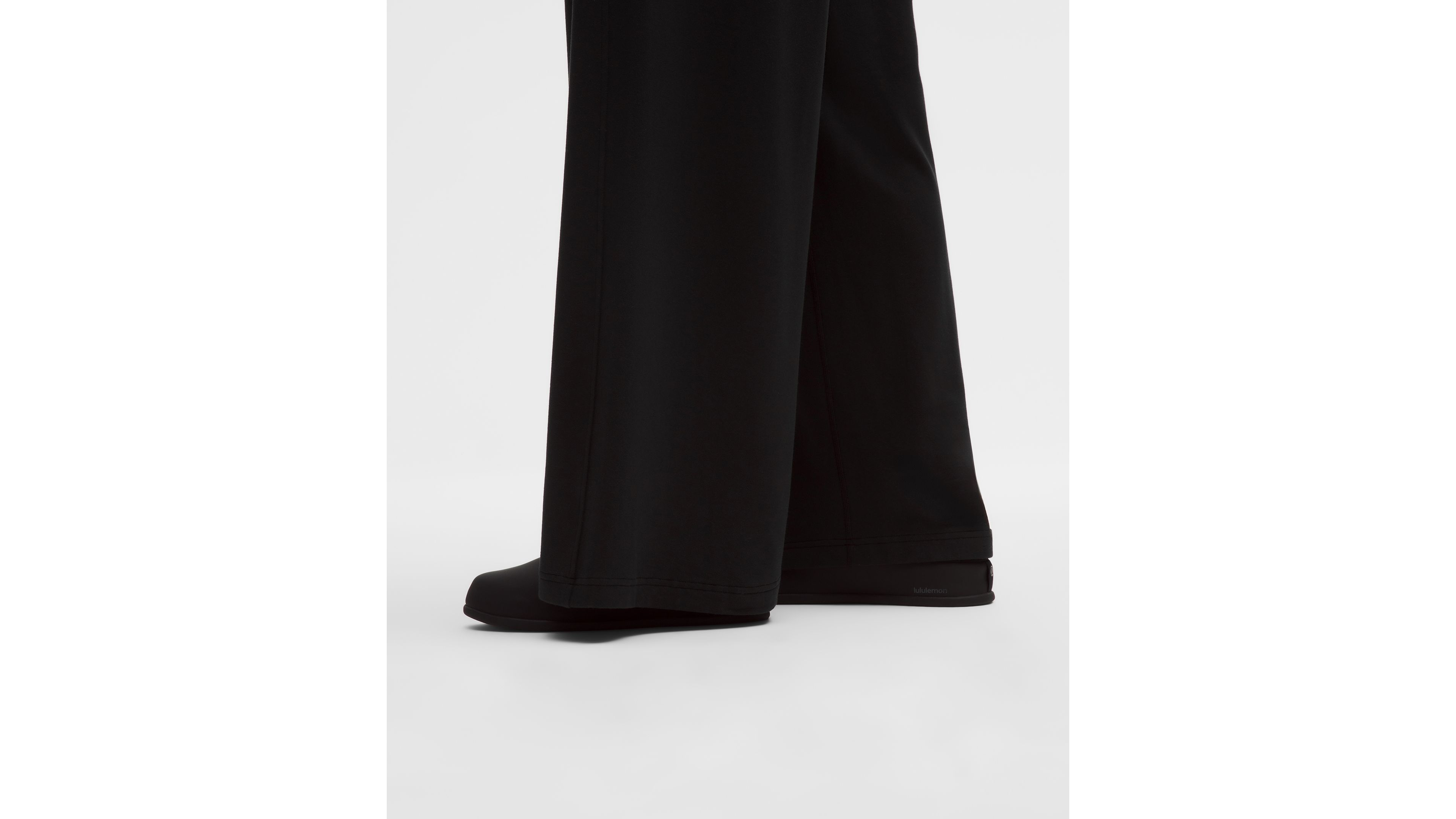 BeCalm Mid-Rise Wide-Leg Pant
