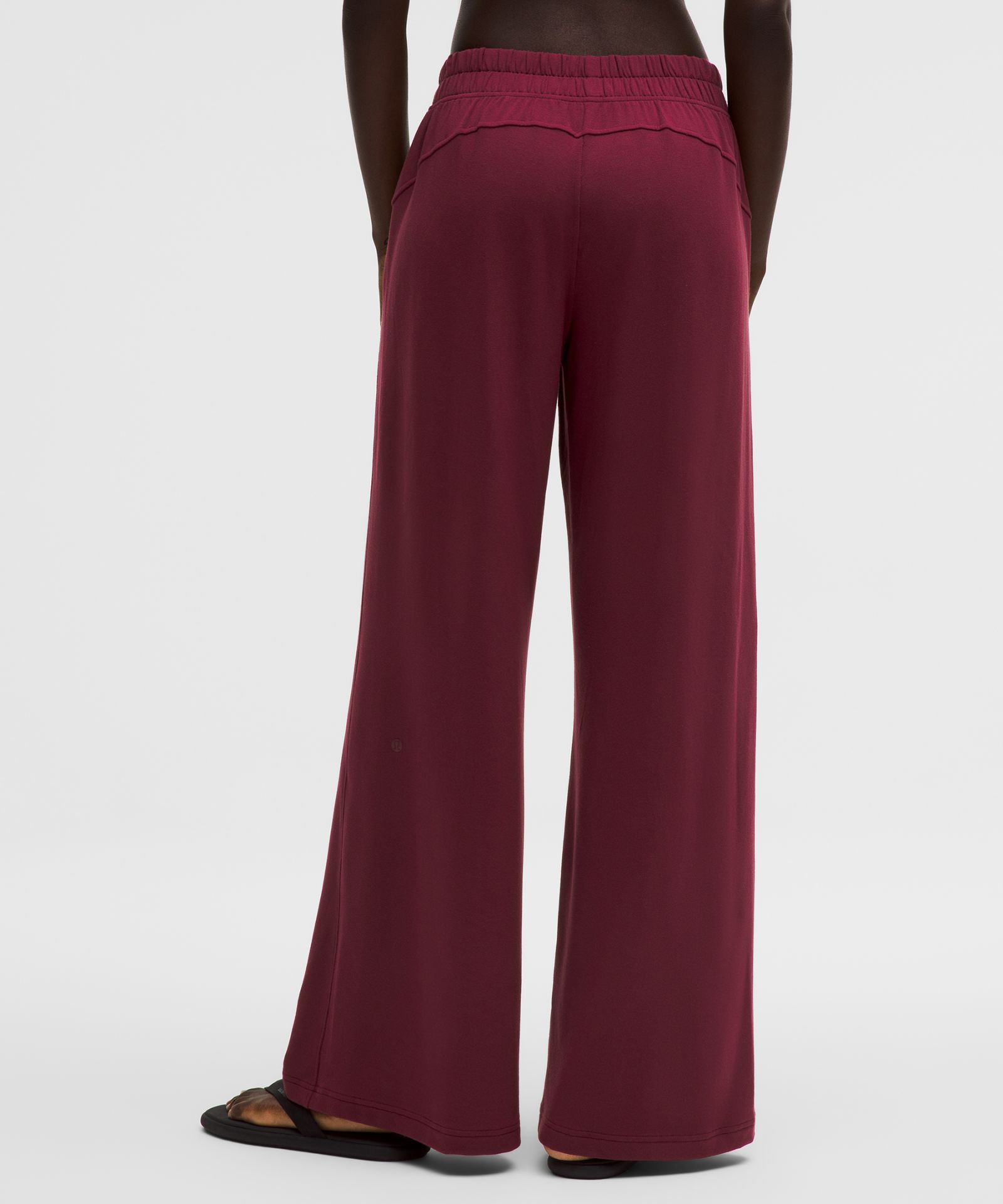 Женские широкие брюки Lululemon BeCalm Mid-Rise — фото 3