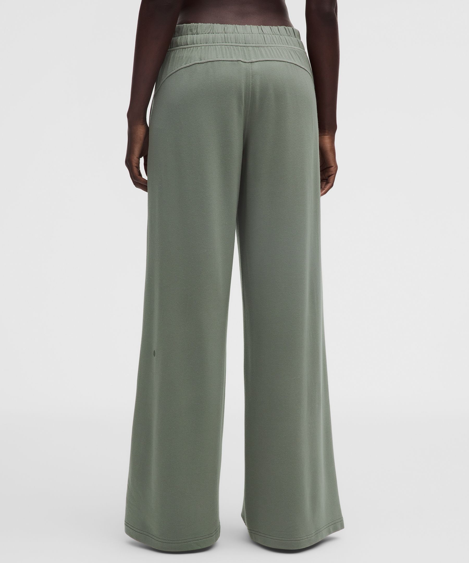 BeCalm Mid-Rise Wide-Leg Pant