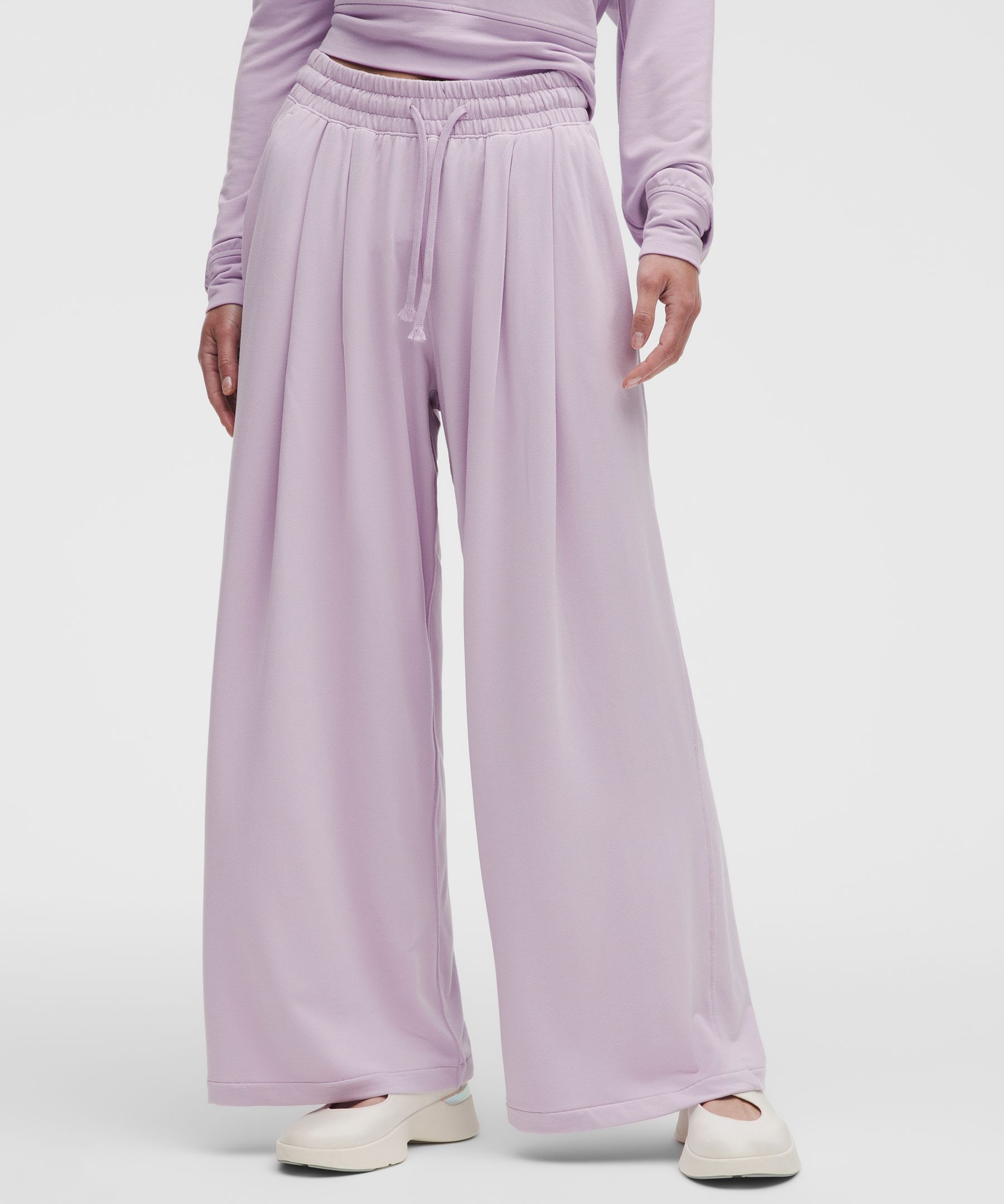 BeCalm High-Rise Pleated Extra-Wide Leg Pant Updated Fabric *Asia Fit