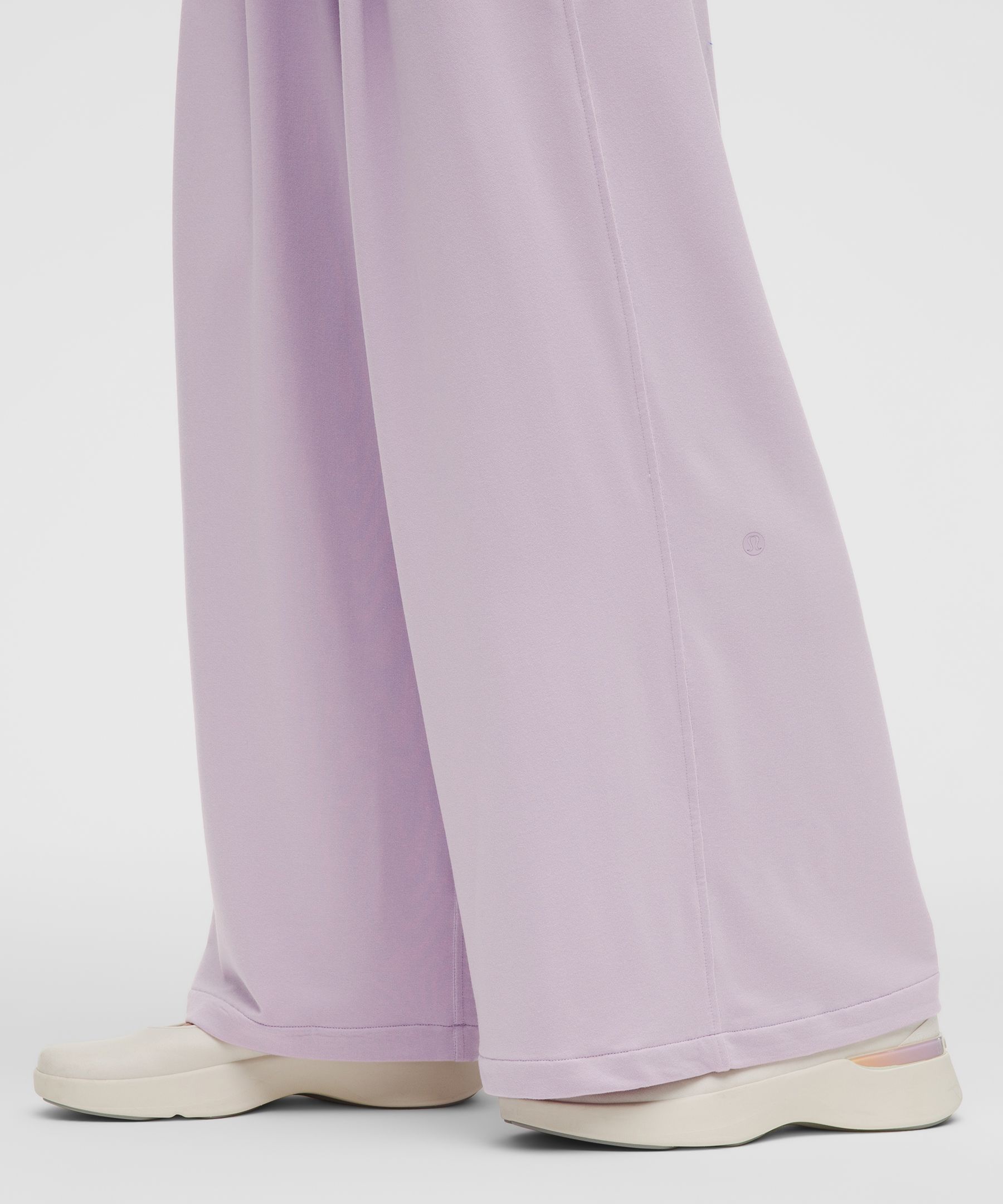 BeCalm High-Rise Pleated Extra-Wide Leg Pant Updated Fabric *Asia Fit