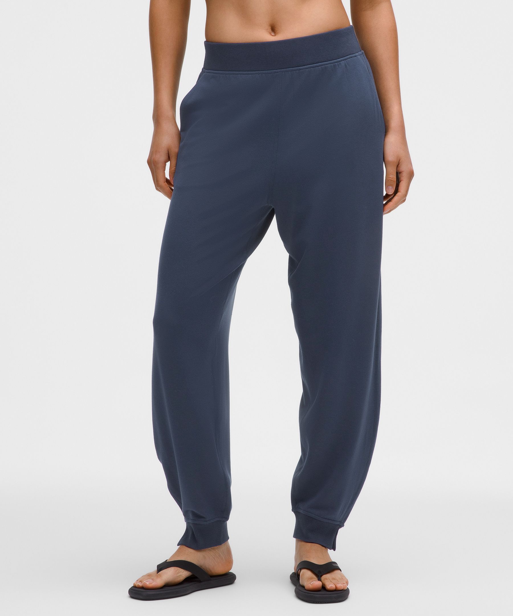 BeCalm Mid-Rise Side-Slit Jogger