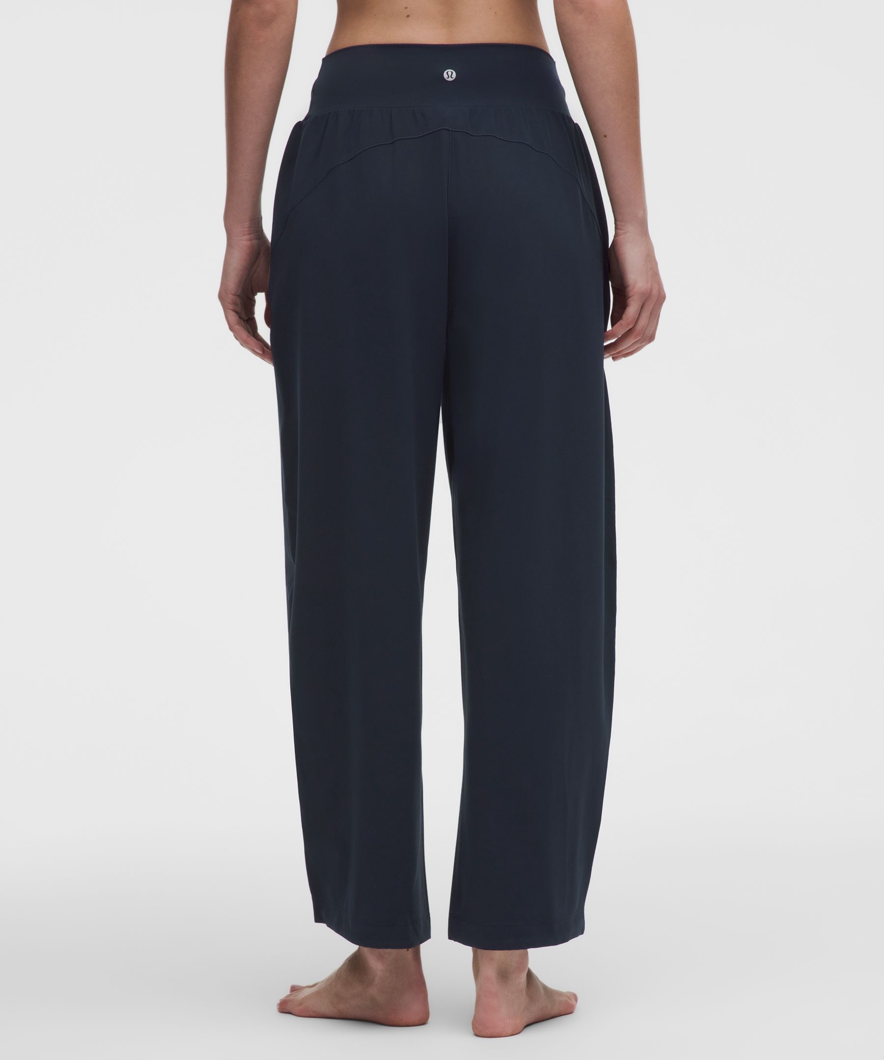 Groove Low-Rise Relaxed Cinch Pant