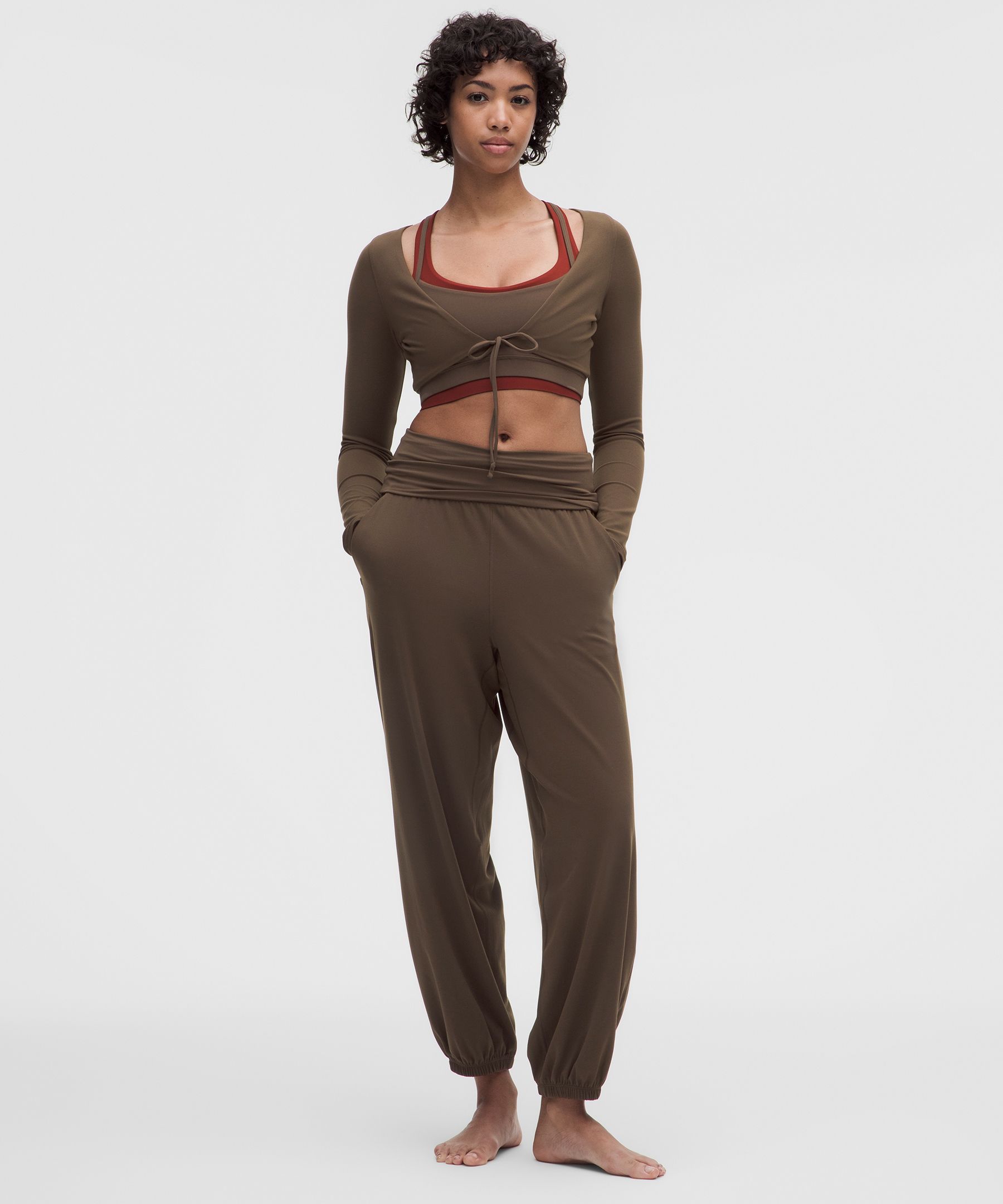 Lululemon＆emmi ヨガウェア セット　ルルレモン　ヨガブラ ヨガウェア 【ルルレモン公式｜lululemon Japan】 - ASIA FIT