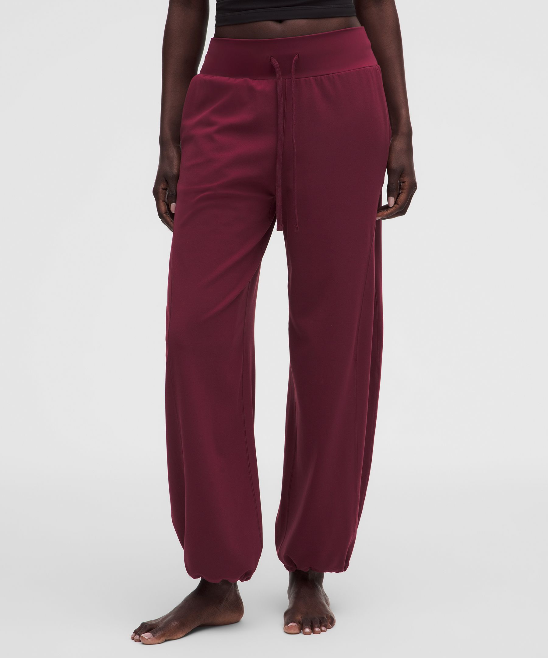 Groove Low-Rise Relaxed Cinch Pant