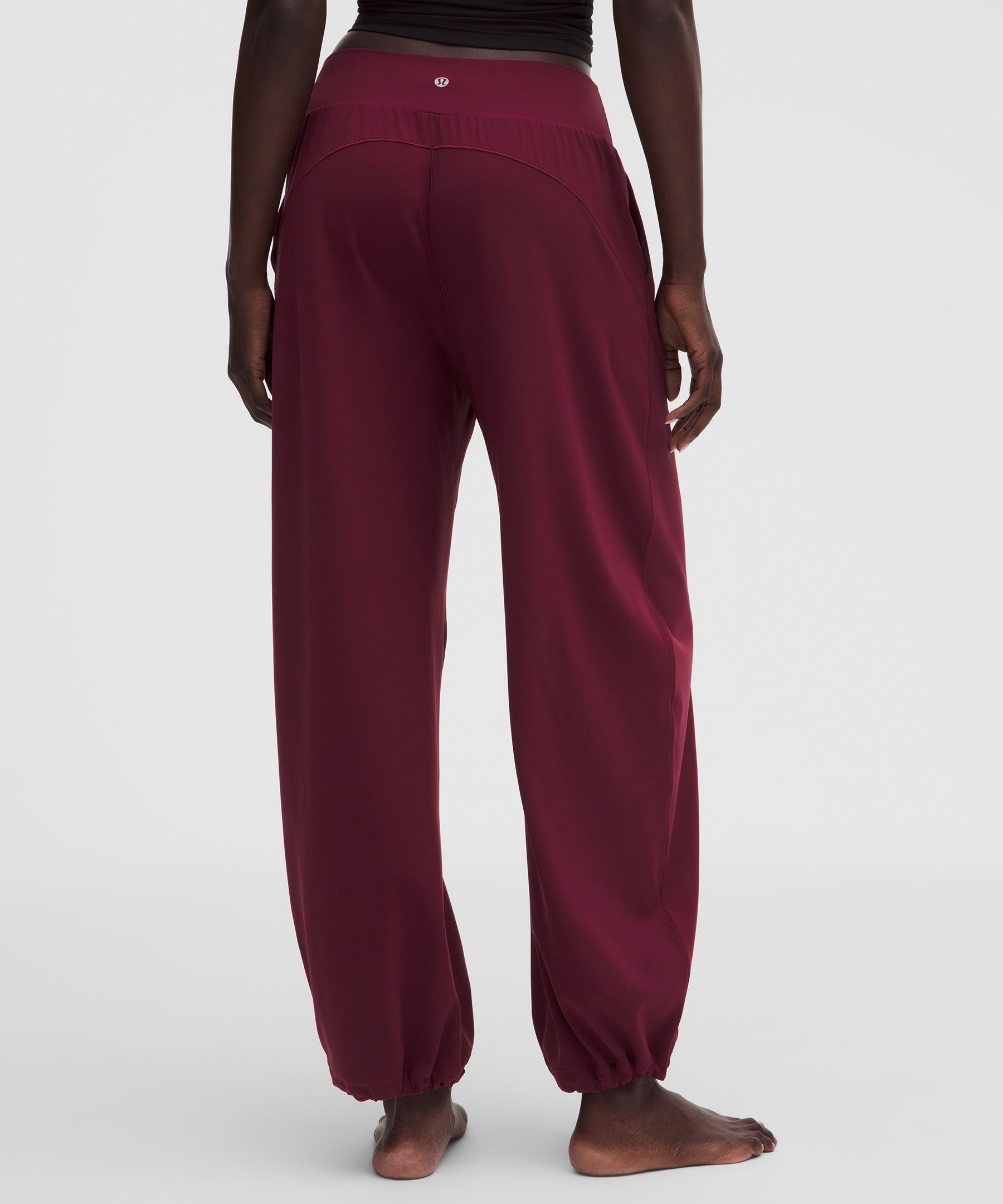 Groove Low-Rise Relaxed Cinch Pant