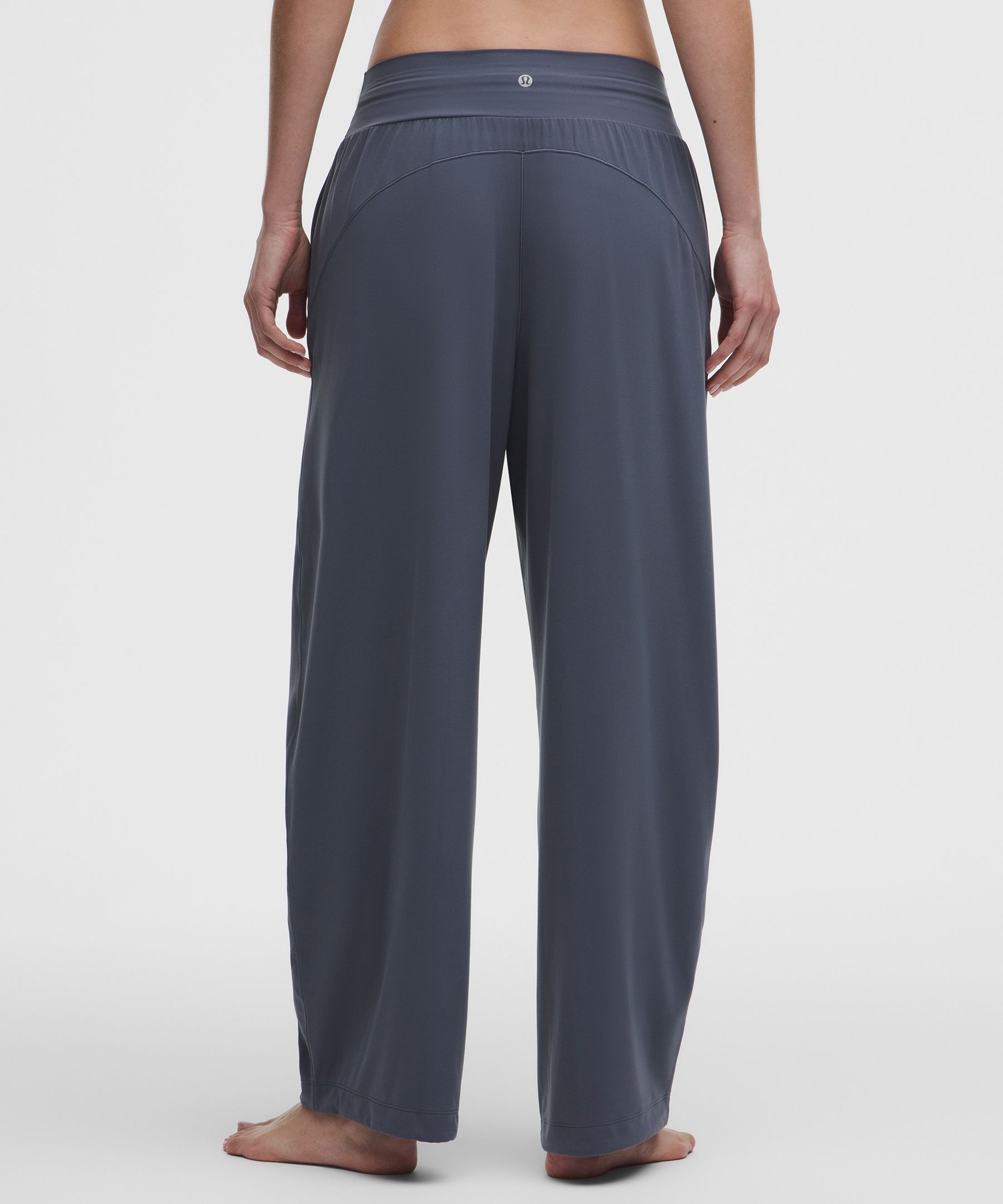 Pantalon Groove taille basse d&eacute;contract&eacute; &agrave; ourlets ajustables *Standard