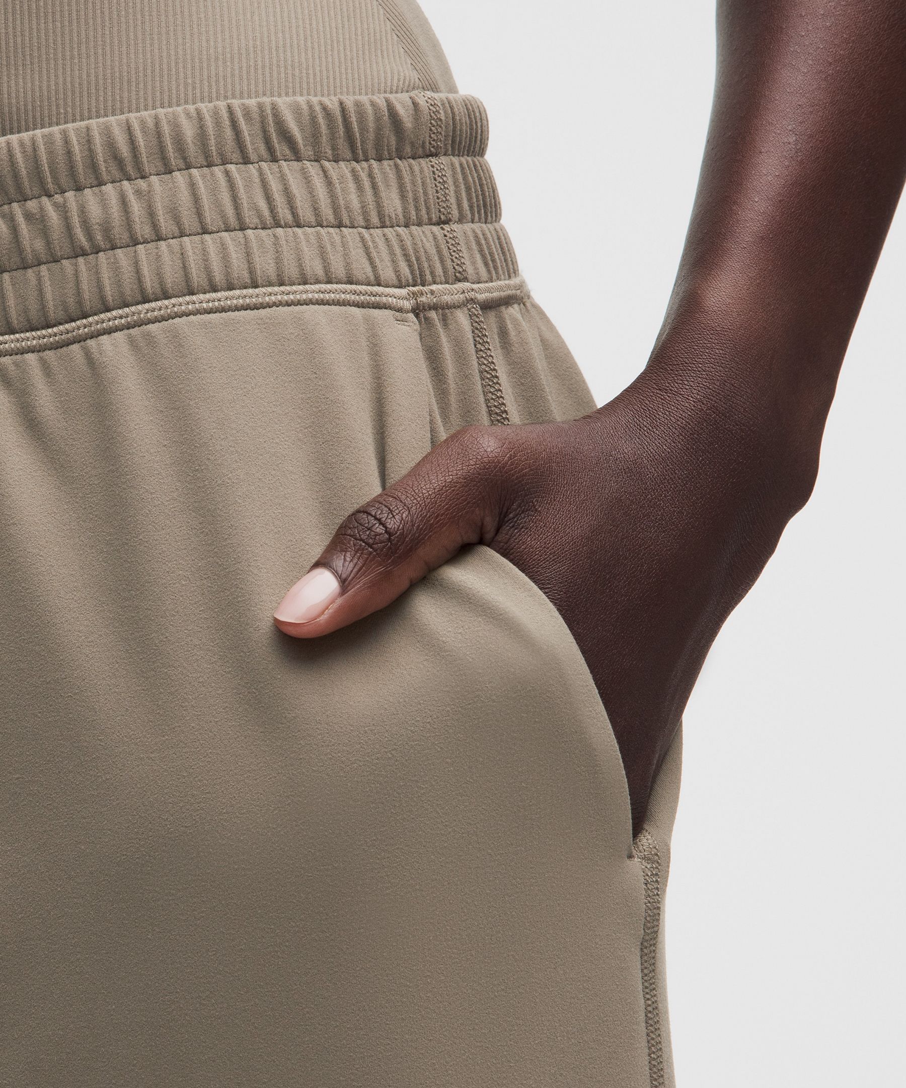Pantal&oacute;n deportivo lululemon Align&trade; de cintura acanalada