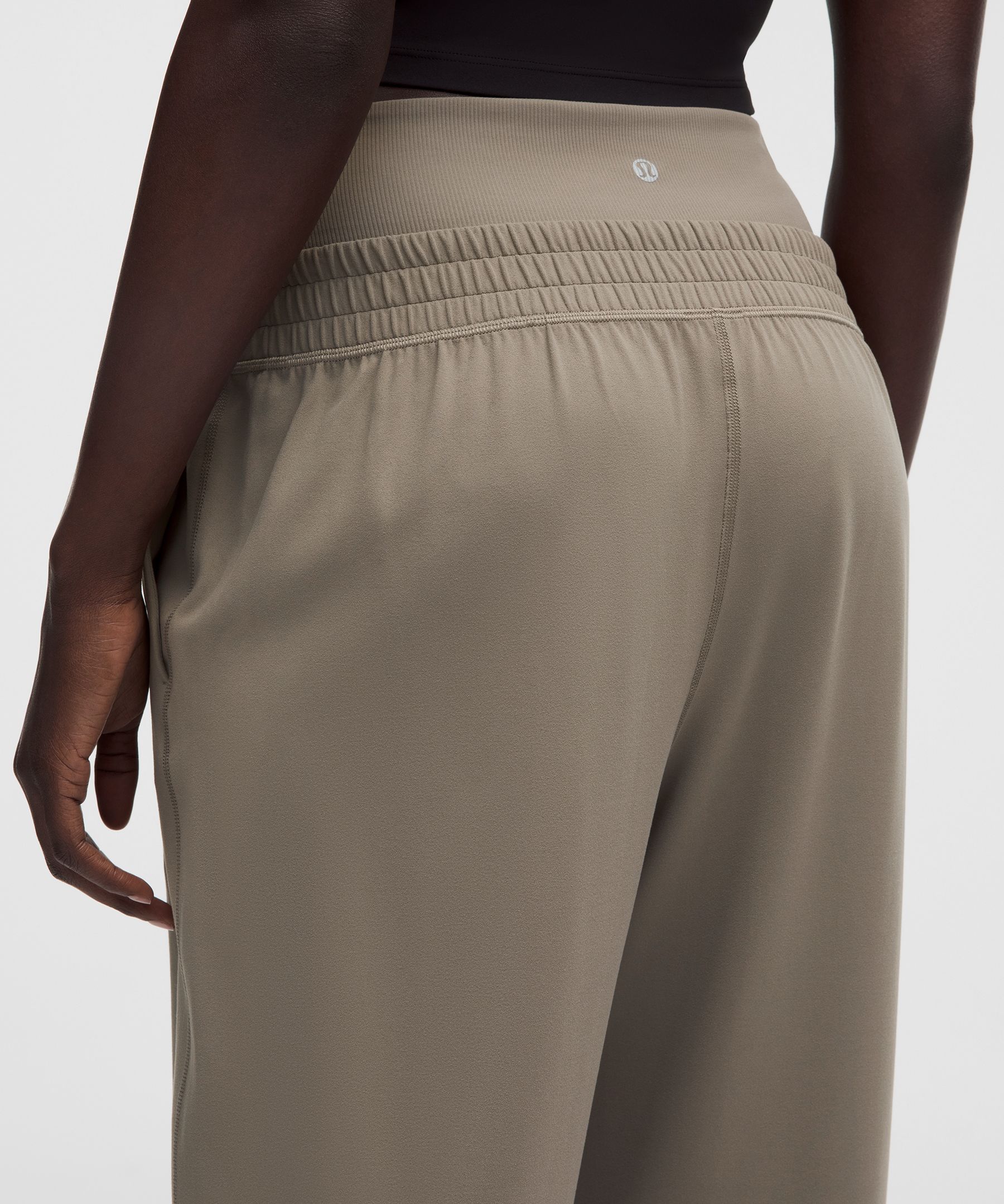 Pantal&oacute;n deportivo lululemon Align&trade; de cintura acanalada
