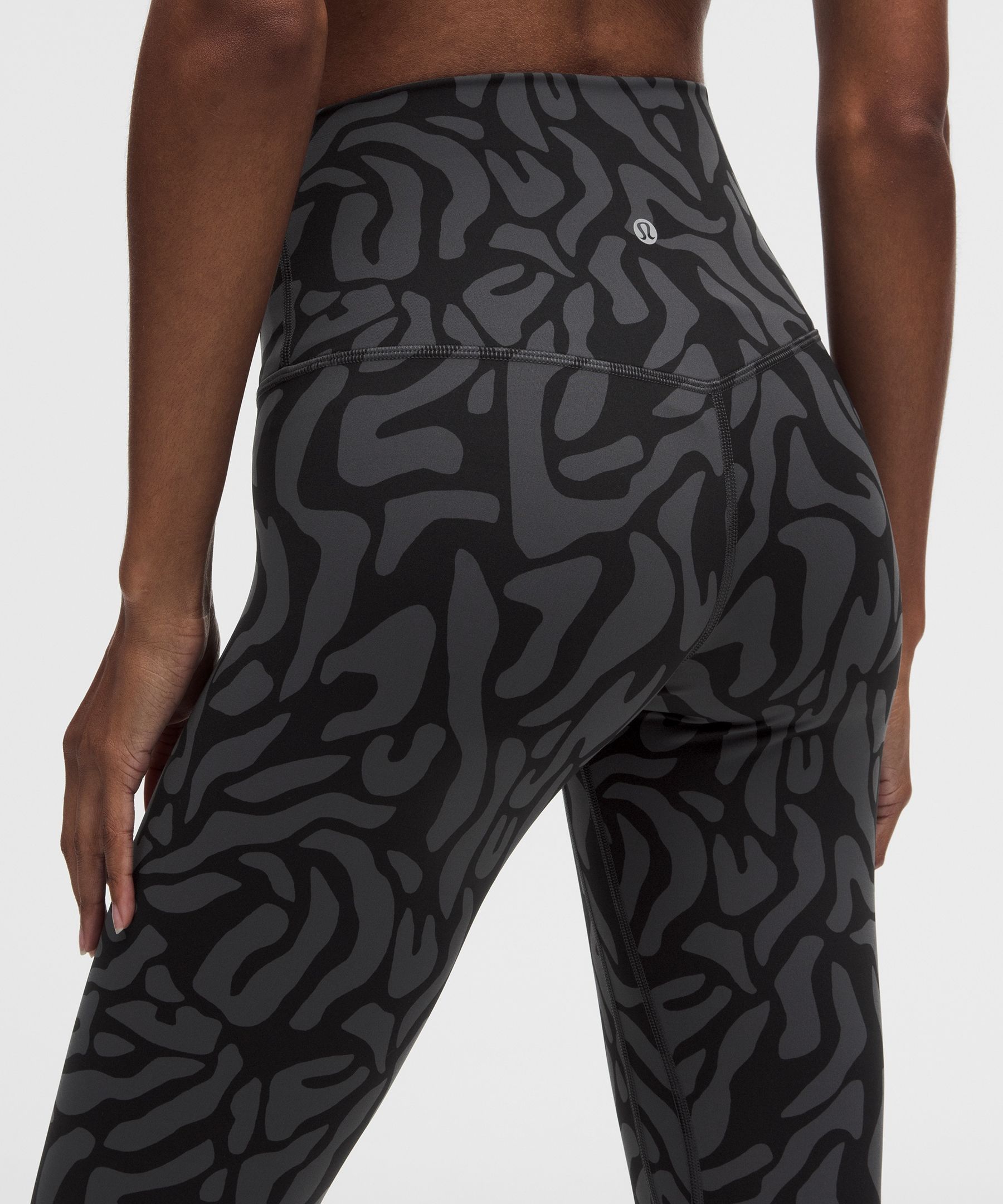 Leggings lululemon Align No Line&trade; de talle alto, 64&nbsp;cm