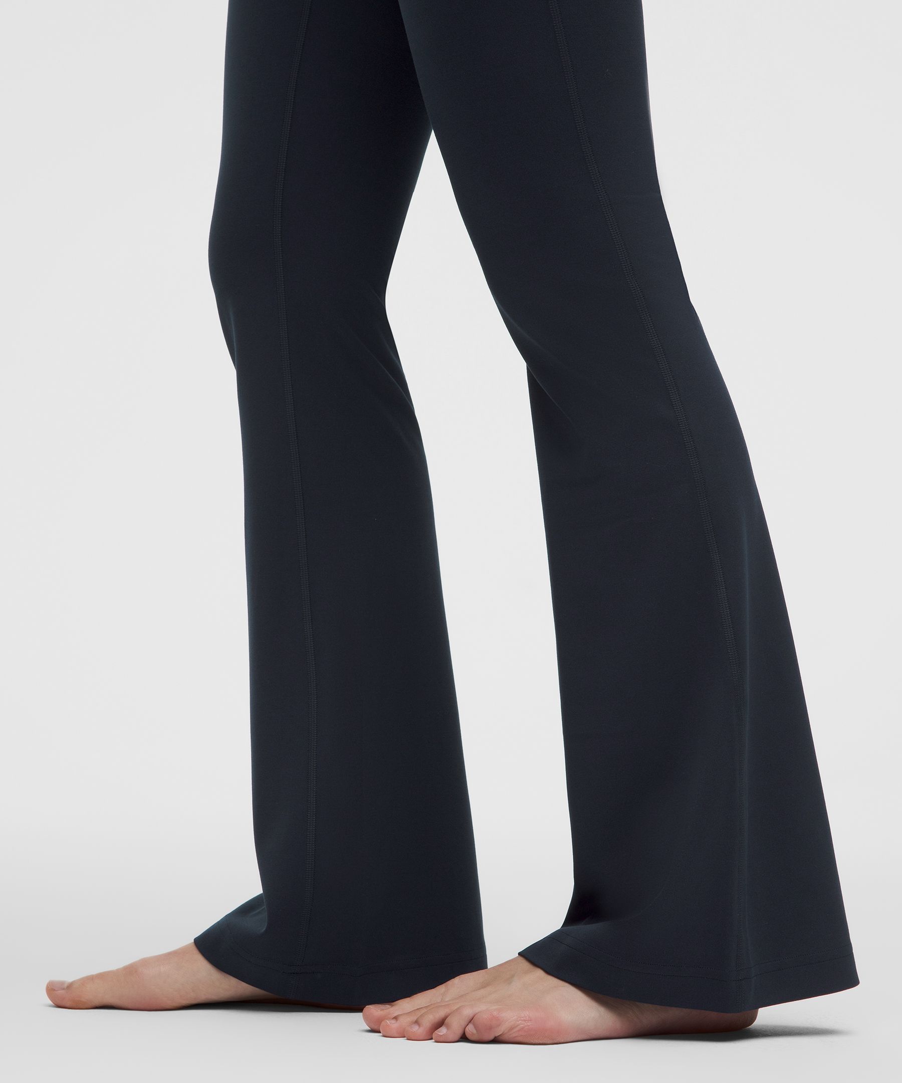 Groove No Line High-Rise Flared Pants *Asia Fit