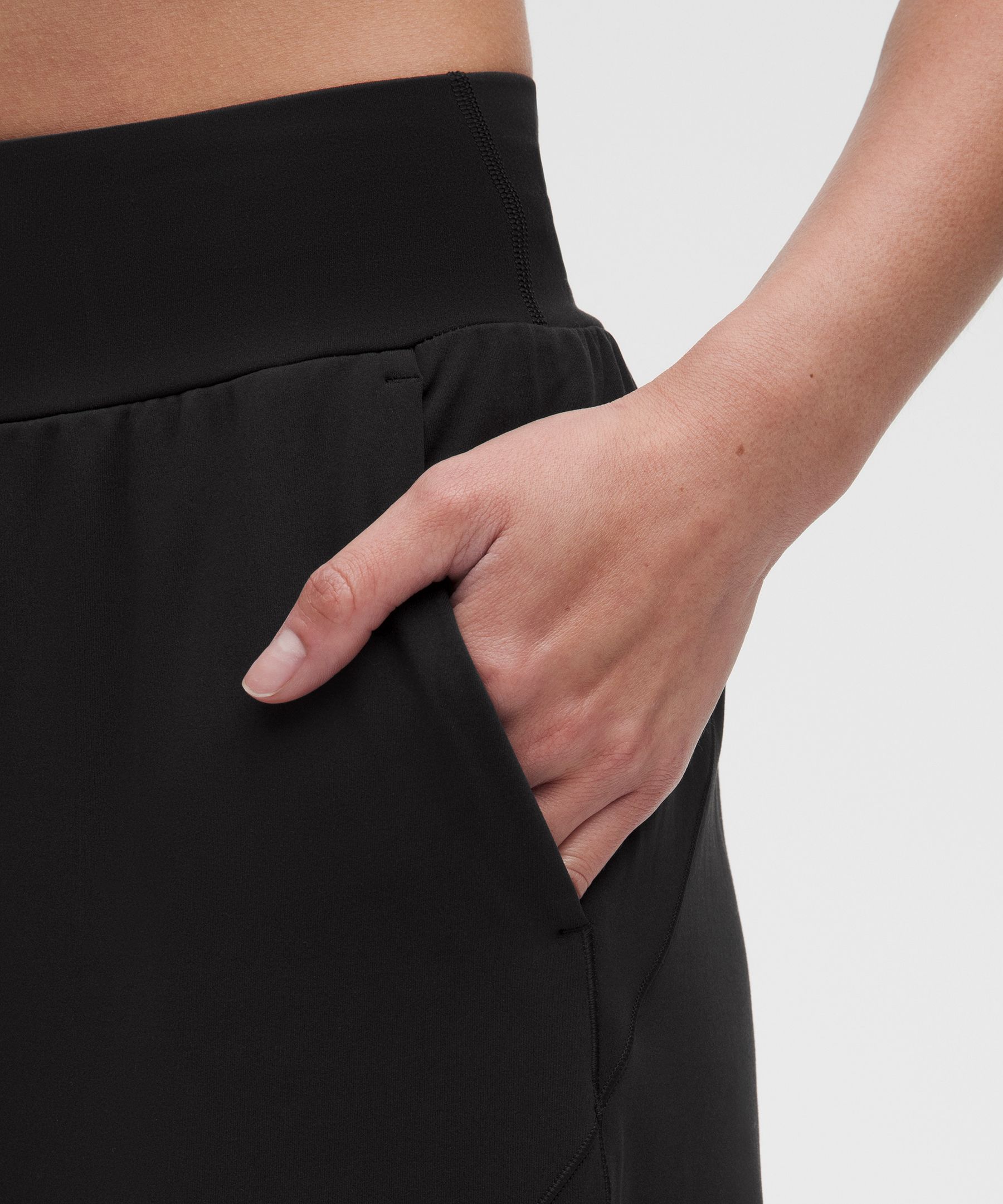 Groove Low-Rise Relaxed Cinch Pants *Asia Fit