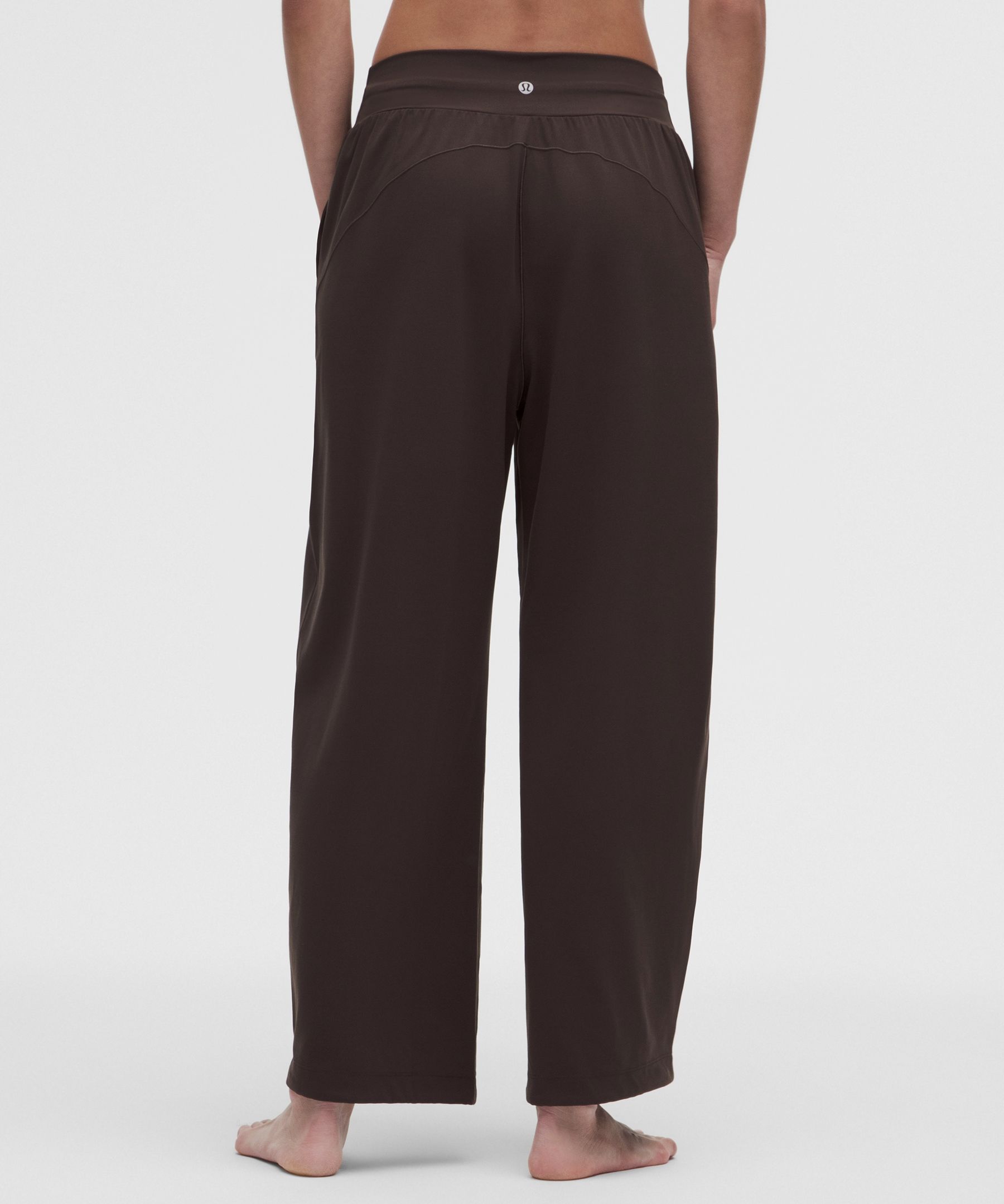 Groove Low-Rise Relaxed Cinch Pants *Asia Fit