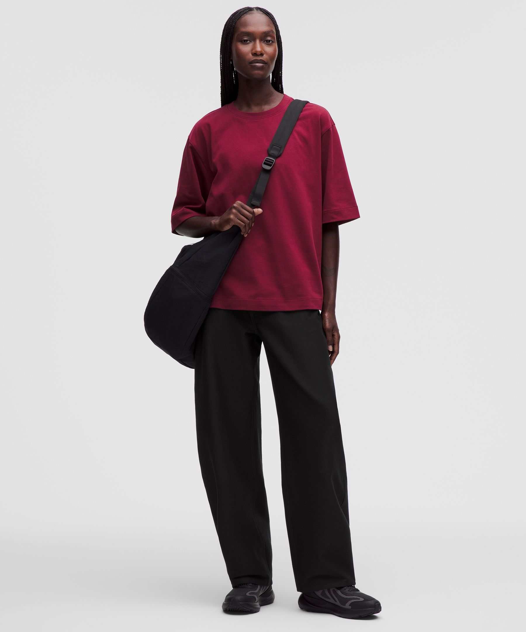 EasyFive Low-Rise Barrel-Leg Pant