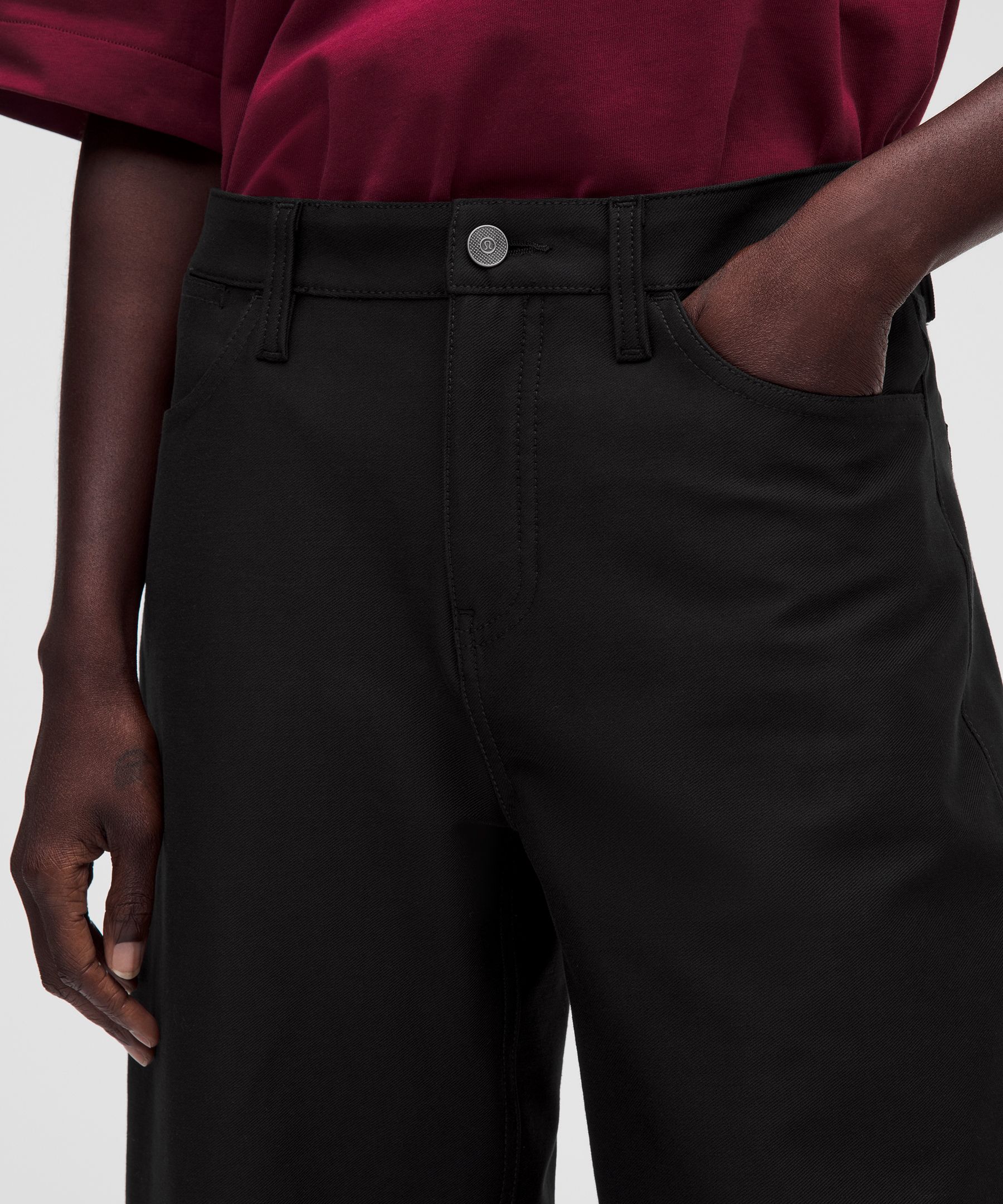 EasyFive Low-Rise Barrel-Leg Pant