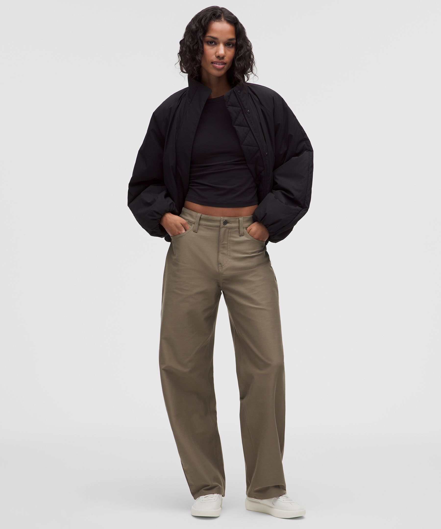 EasyFive Low-Rise Barrel-Leg Pant