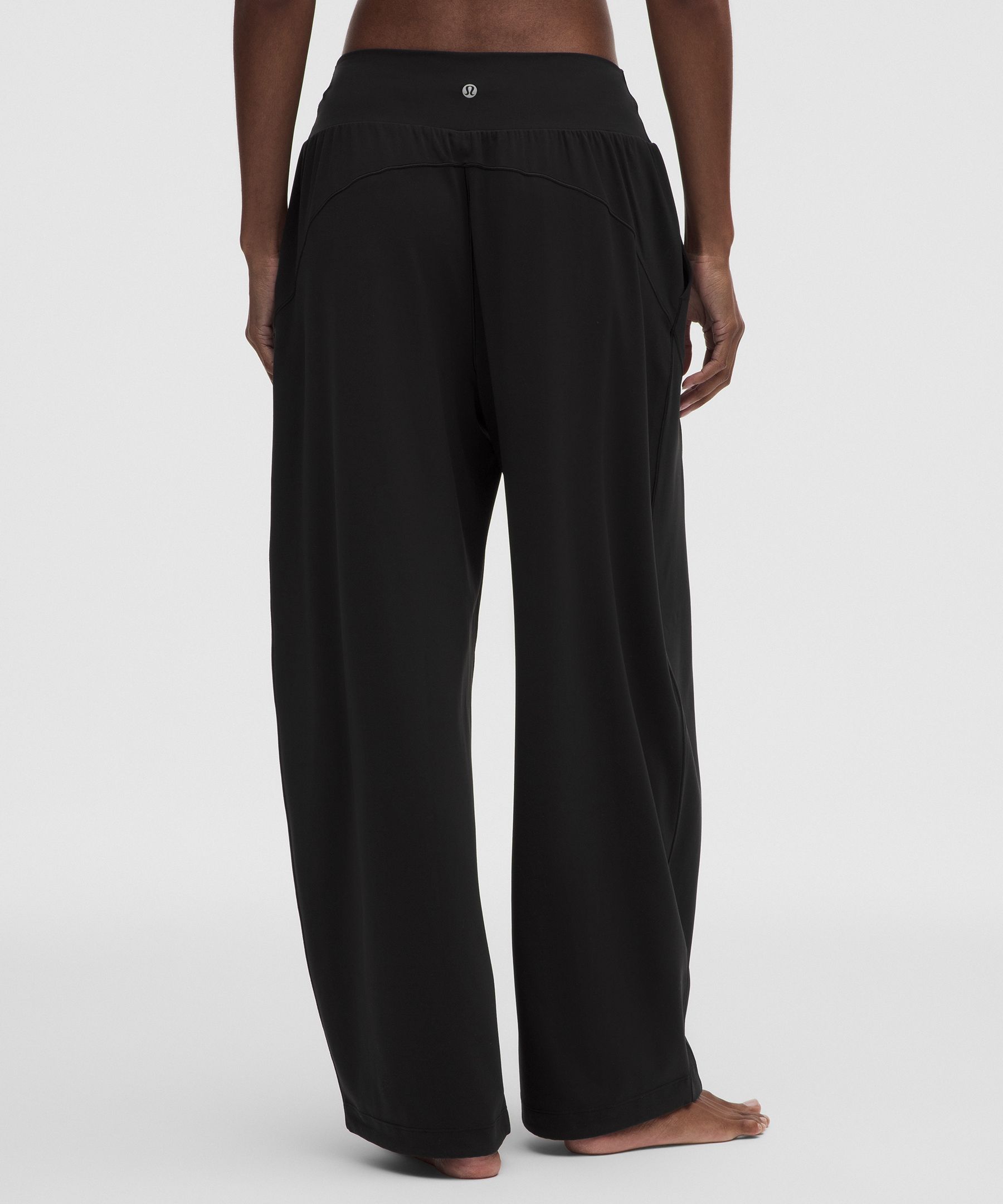 Groove Low-Rise Relaxed Cinch Pant