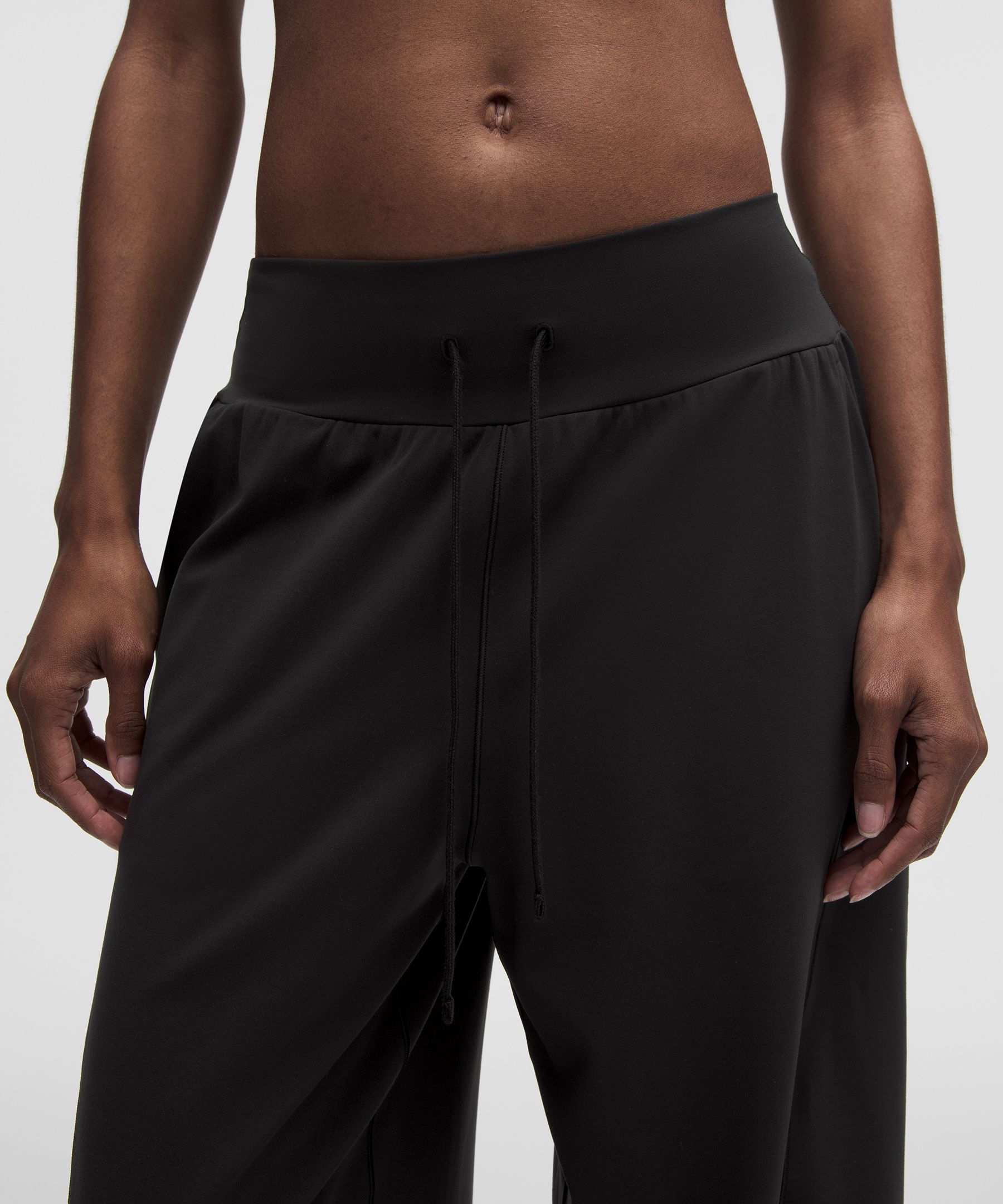Groove Low-Rise Relaxed Cinch Pant