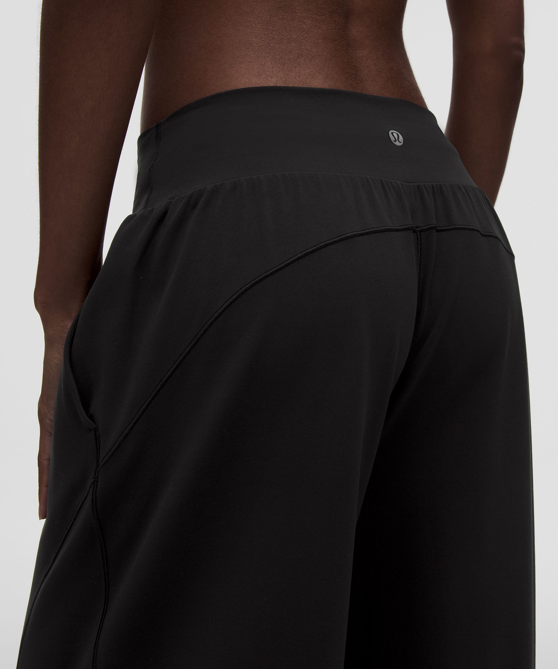 Groove Low-Rise Relaxed Cinch Pant