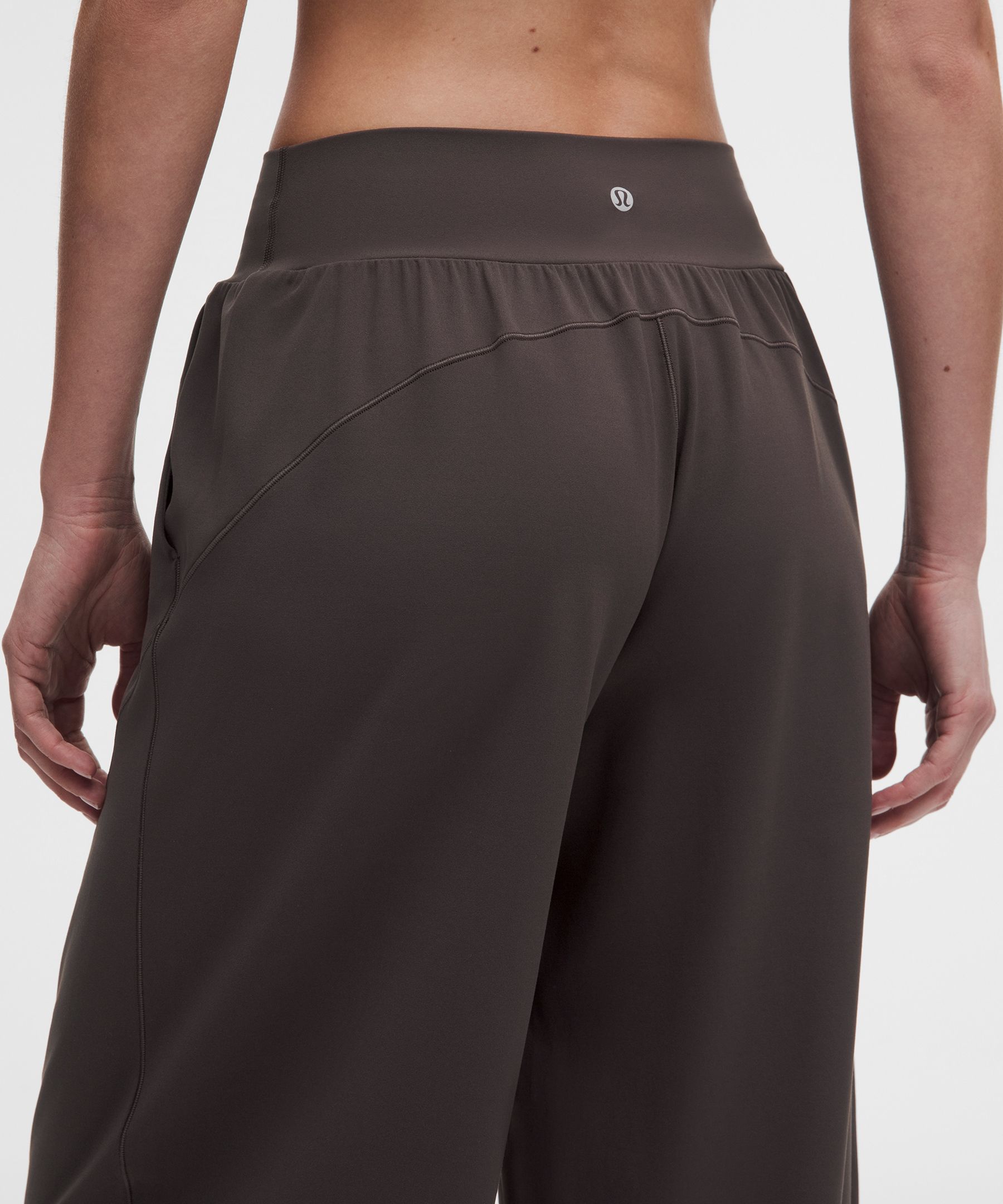 Groove Low-Rise Relaxed Cinch Pant