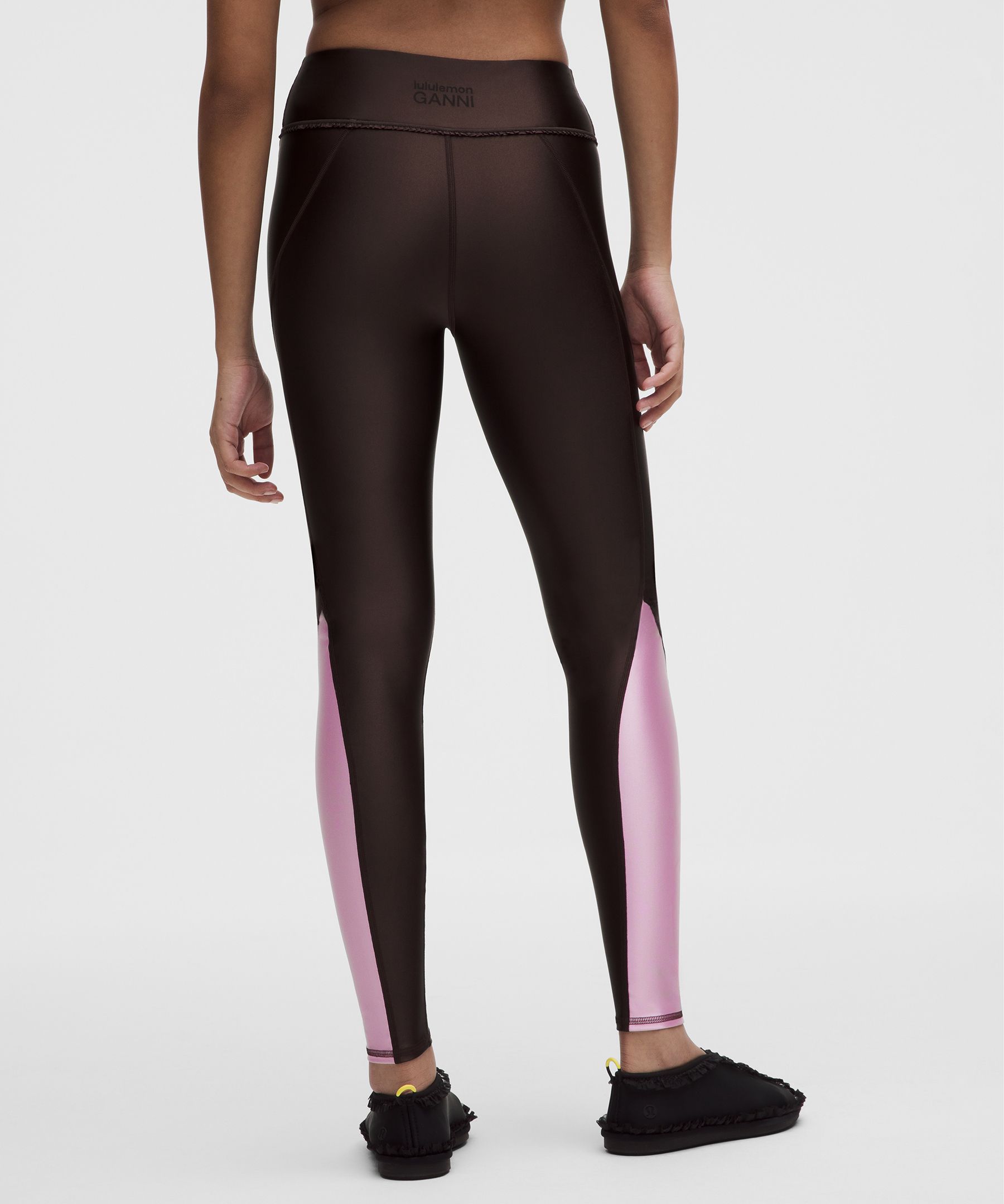 Legging GANNI x lululemon &agrave; volants taille mi-haute 71 cm