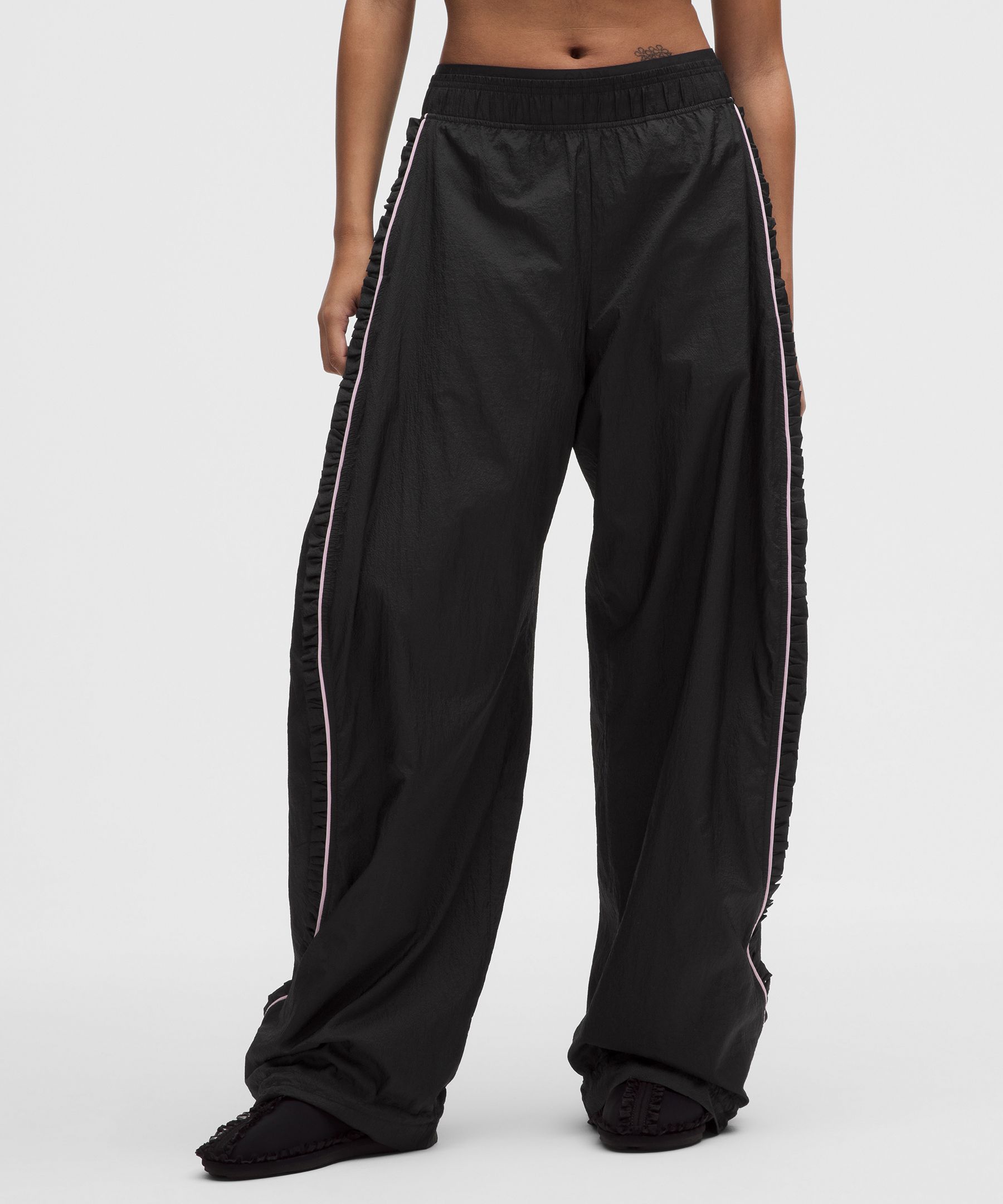 GANNI x lululemon Ruffle-Trim Textured Mid-Rise Pant