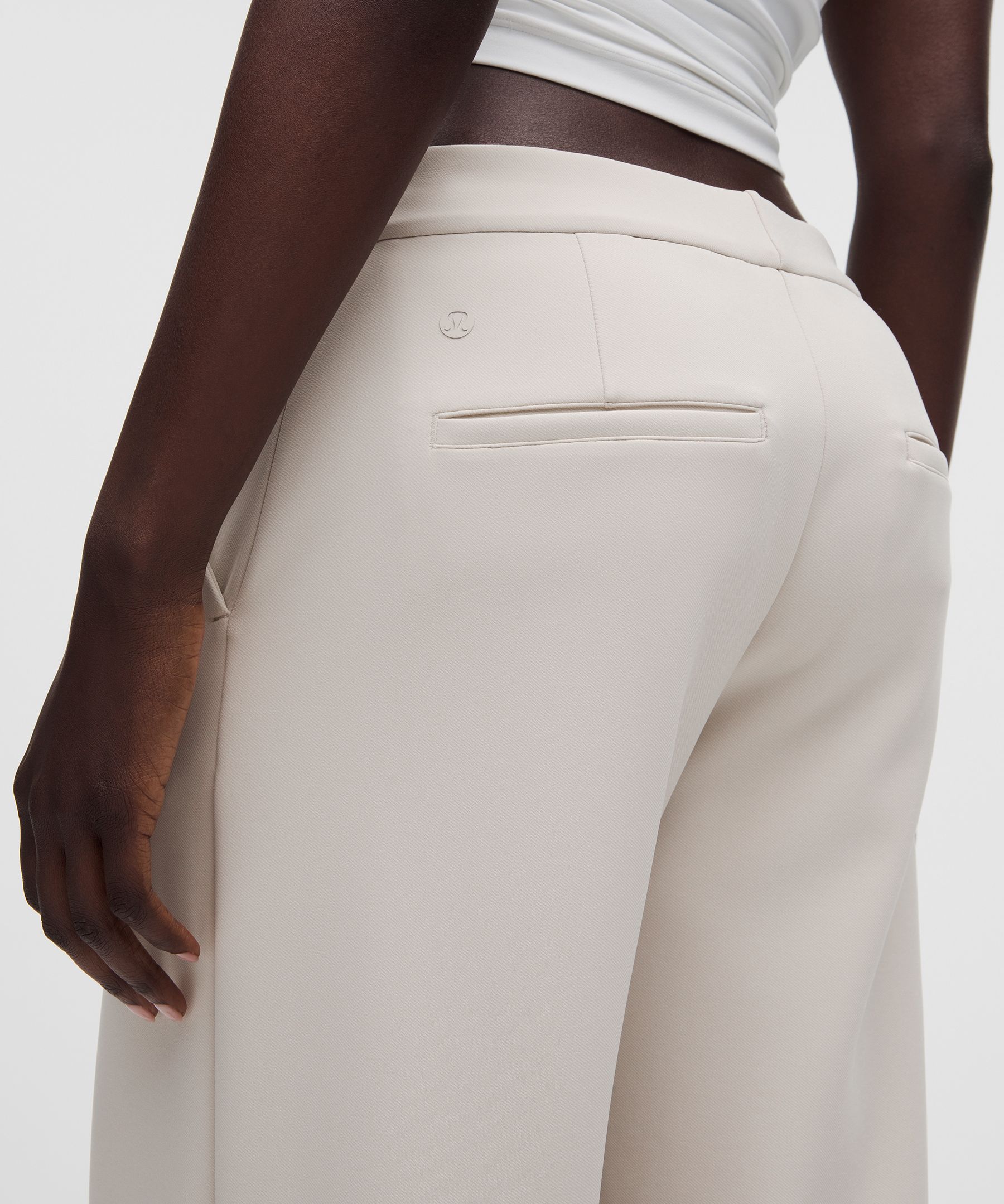 Daydrift Mid-Rise Cropped Wide-Leg Trouser Short