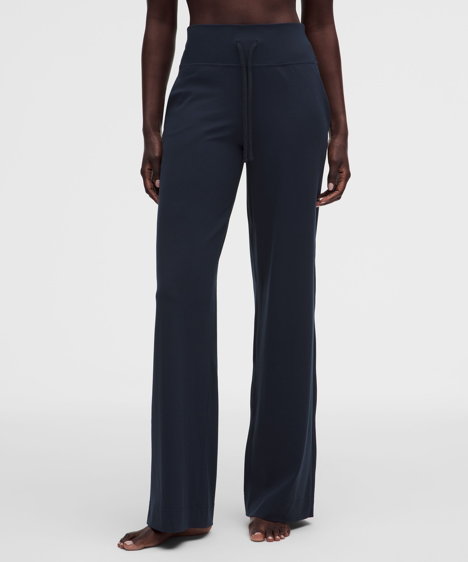 Groove-Hose mit hohem Bund und weitem Bein *Tall