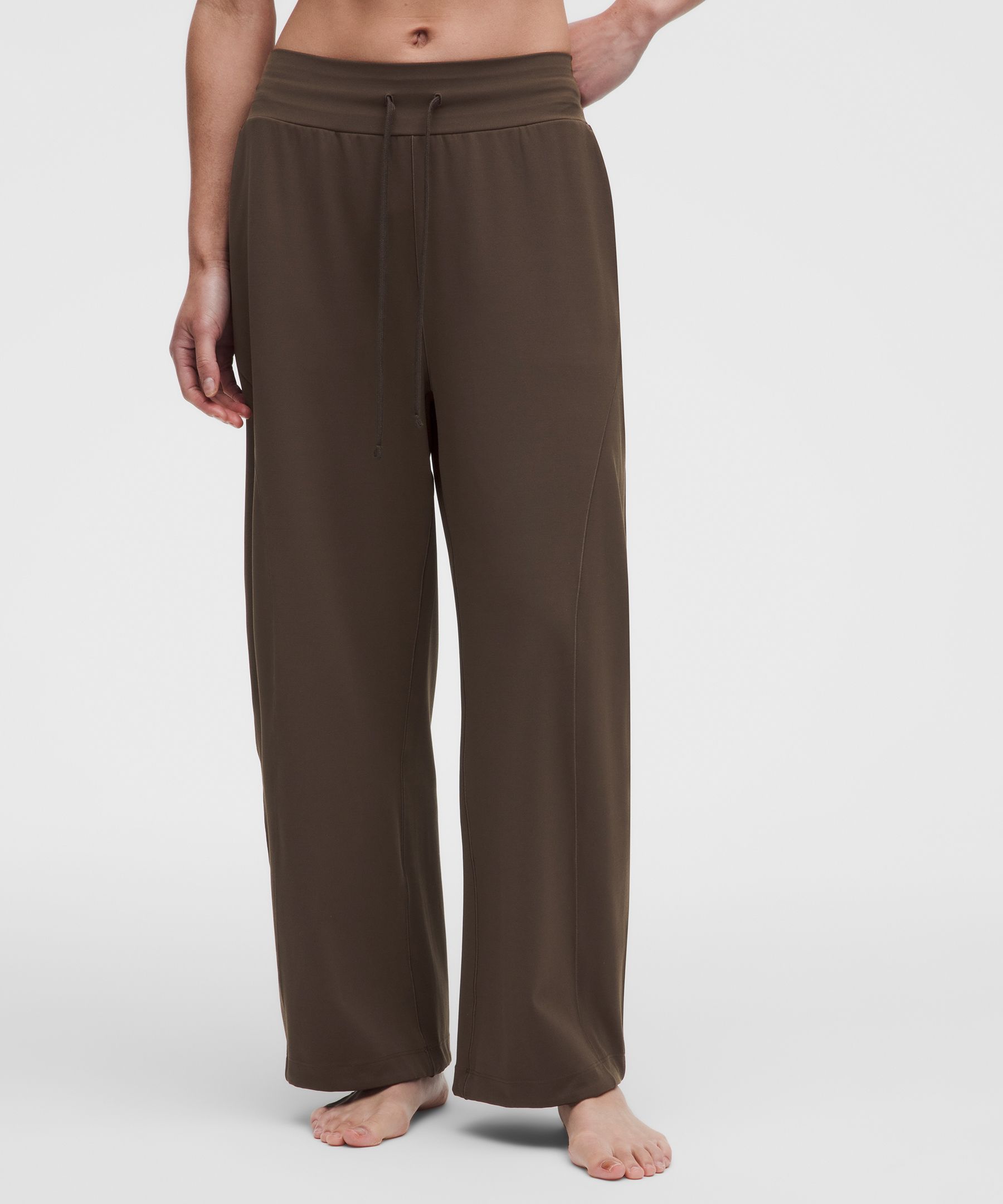 Groove Low-Rise Relaxed Cinch Pants *Asia Fit