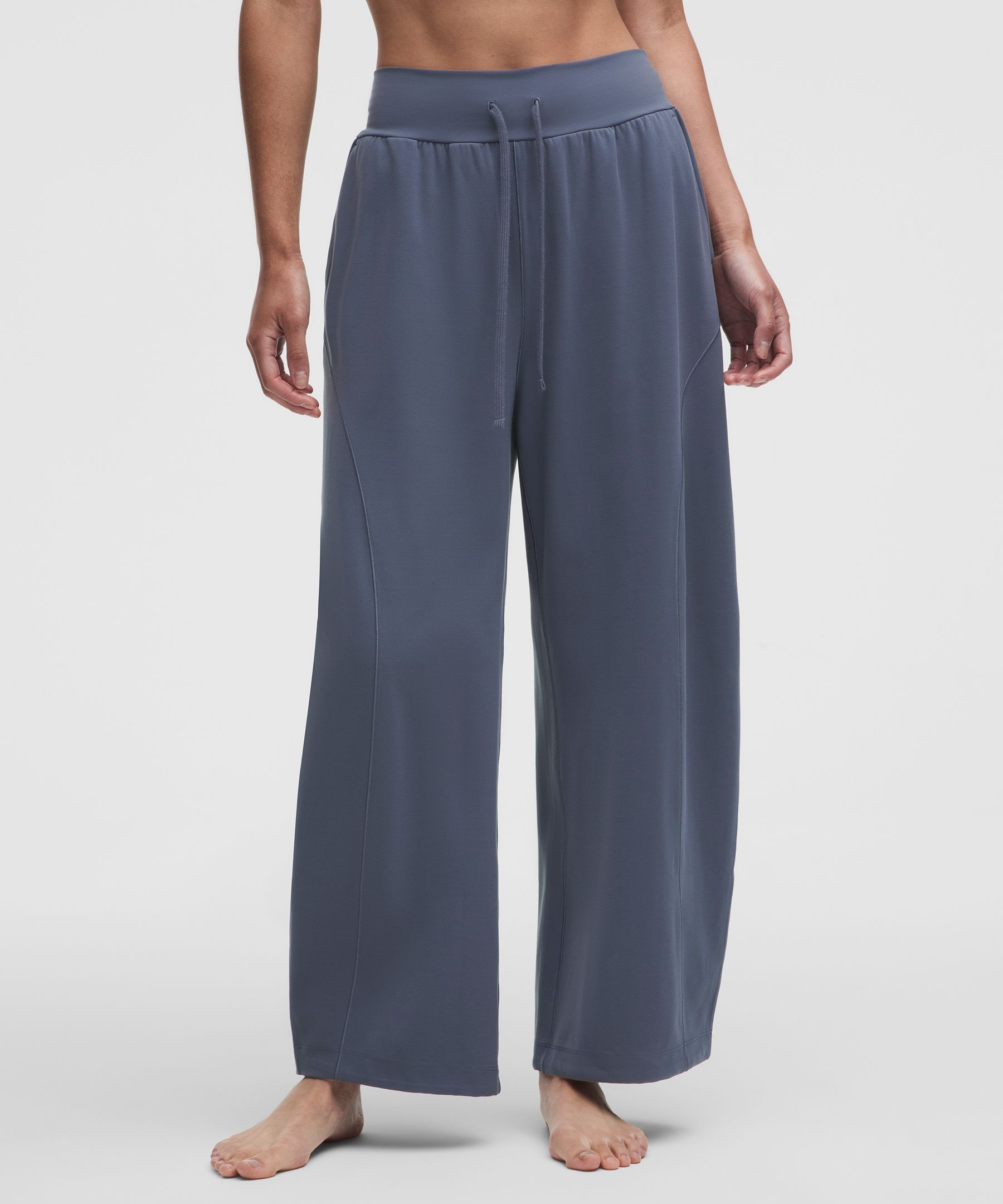 Groove Low-Rise Relaxed Cinch Pants *Asia Fit