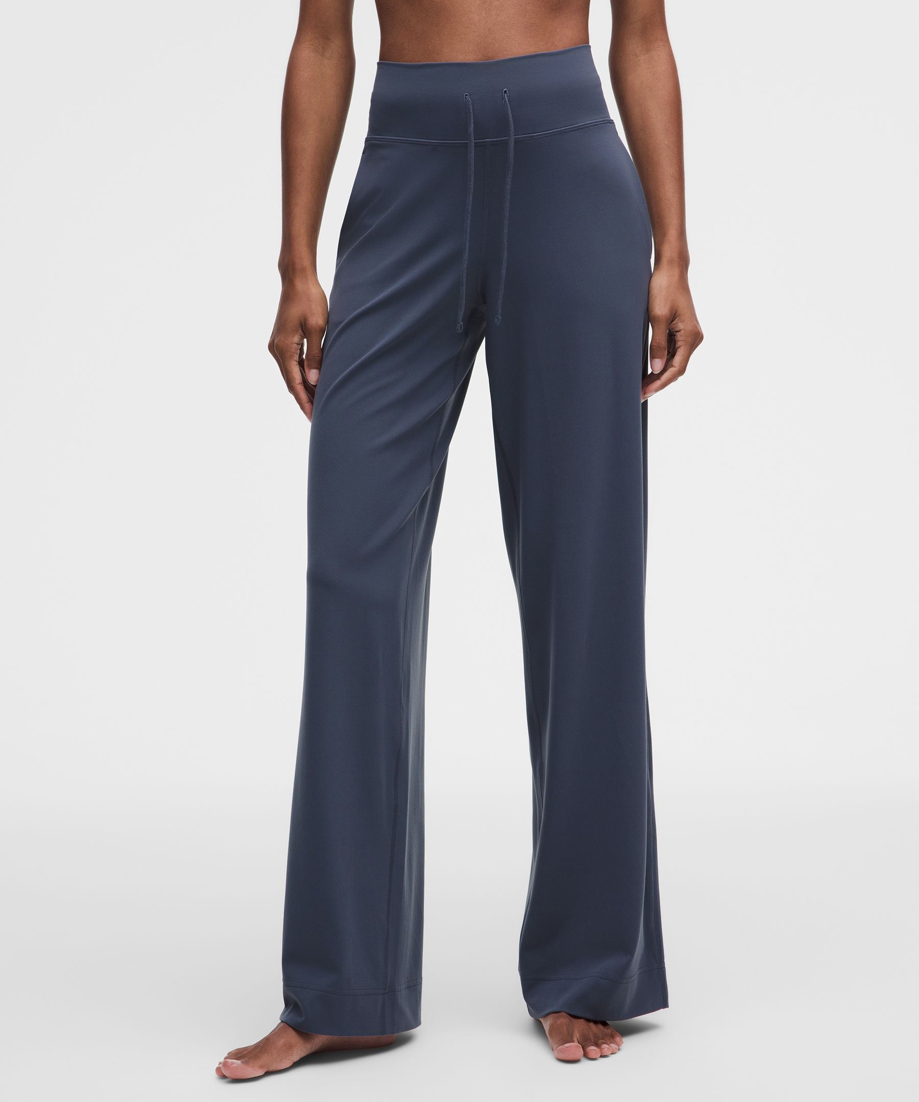 Groove High-Rise Wide-Leg Pant *Short