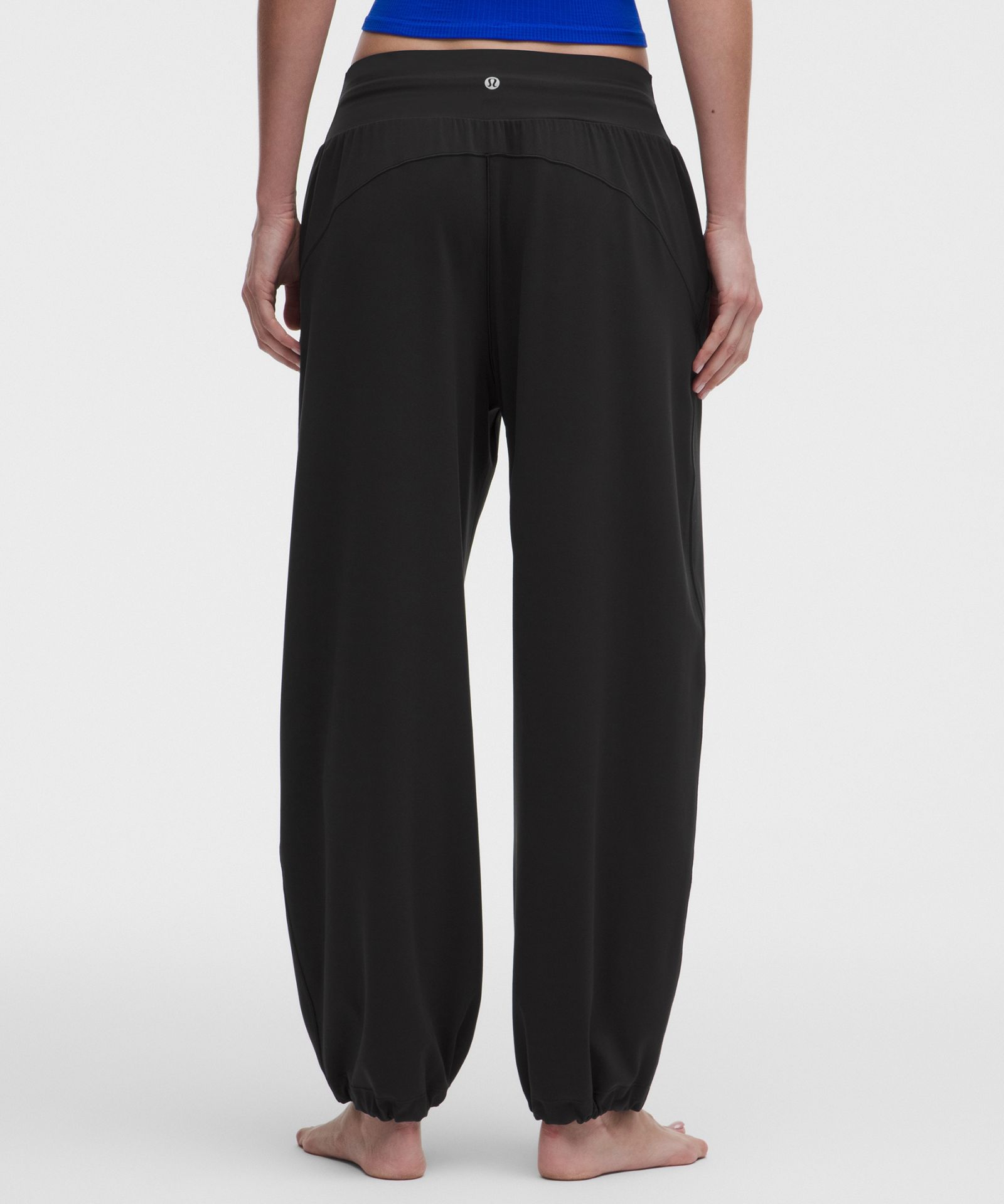 Женские брюки Lululemon Groove Low-Rise Relaxed Cinch — фото 3