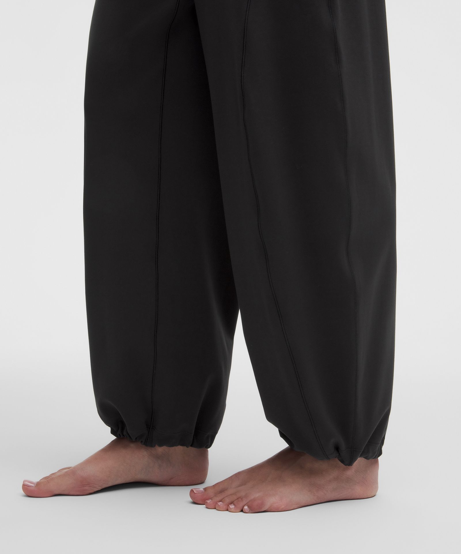 Женские брюки Lululemon Groove Low-Rise Relaxed Cinch — фото 7