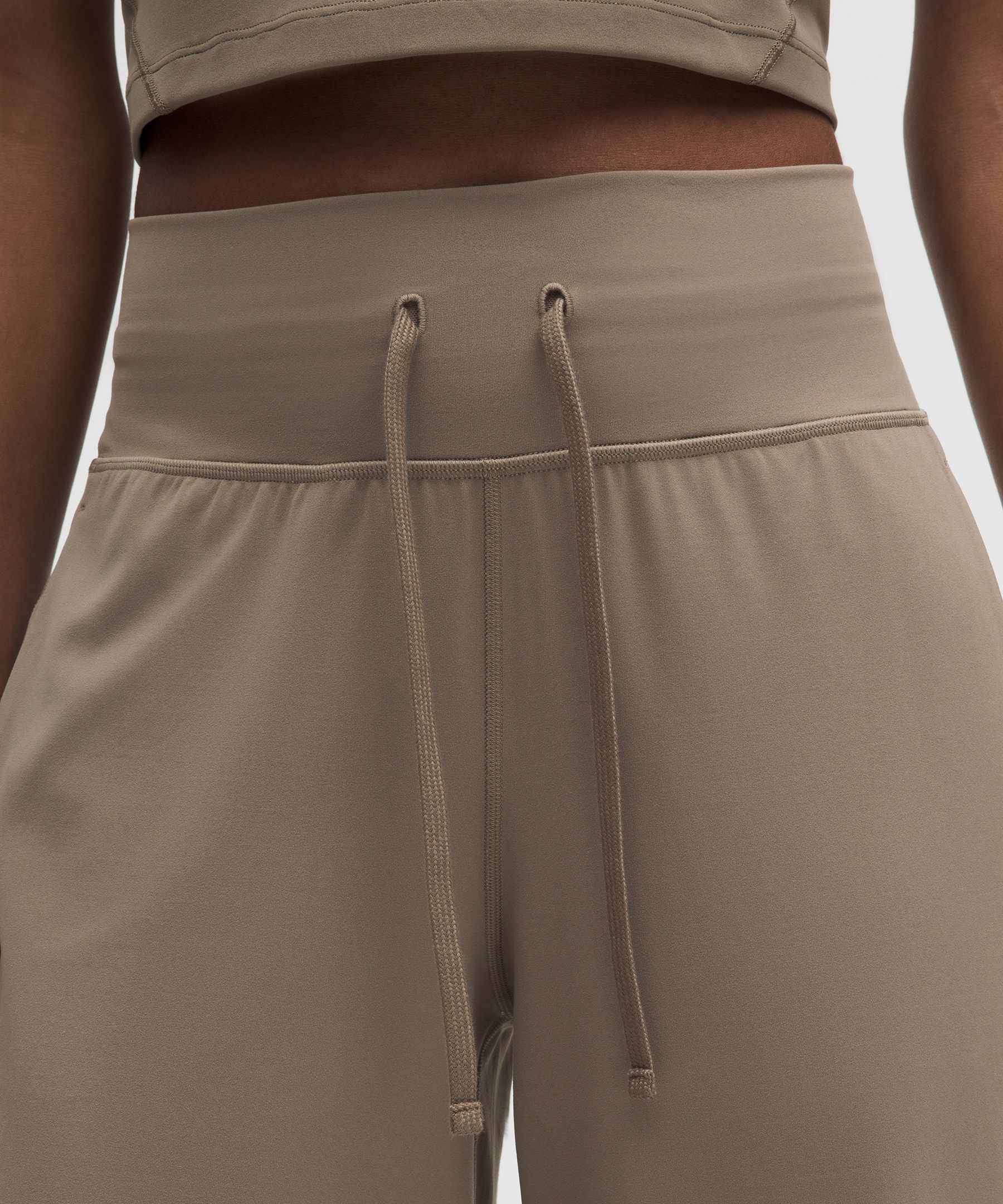 Groove Hose mit hohem Bund und weitem Bein *Normale L&auml;nge