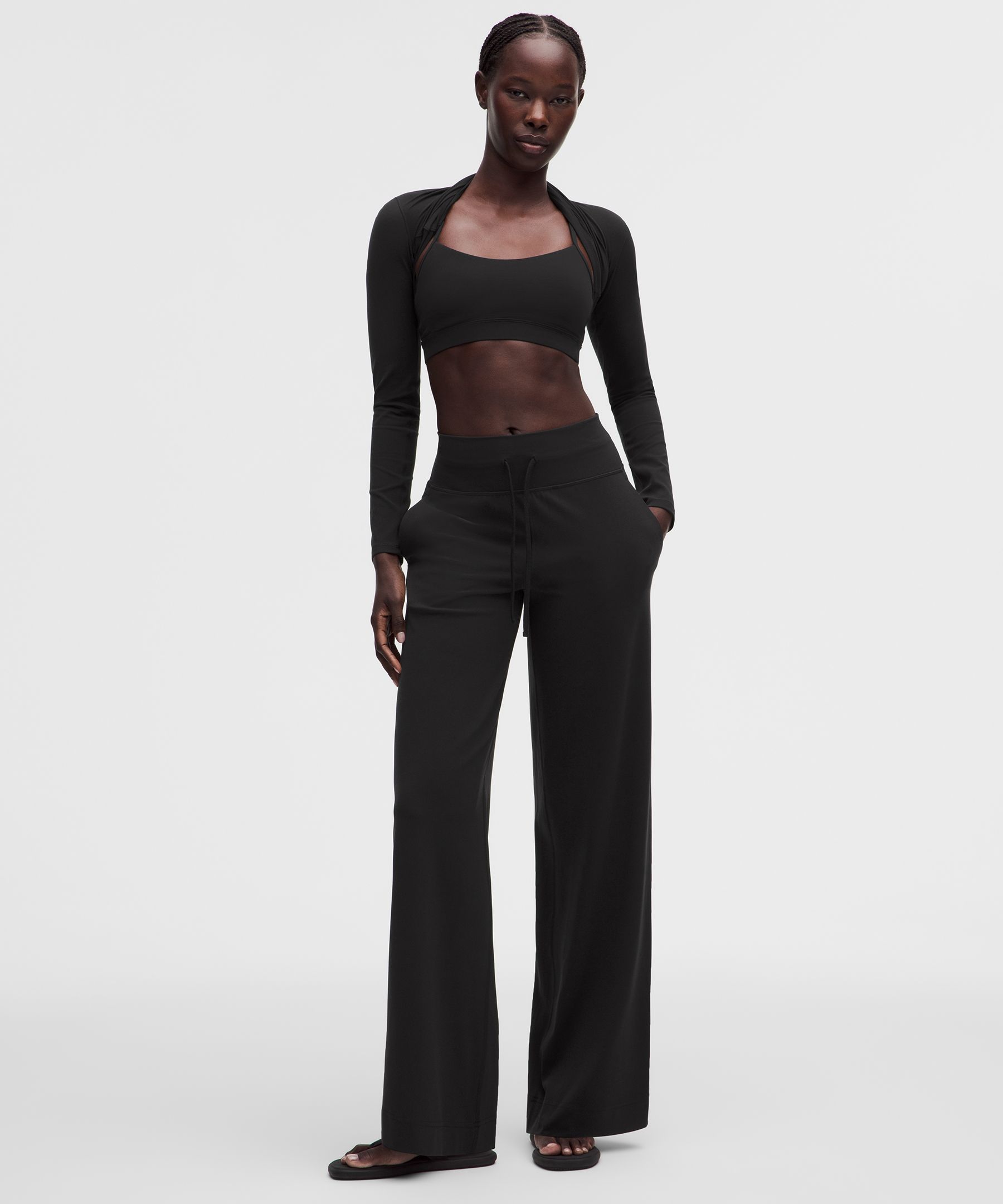 Groove High-Rise Wide-Leg Pant *Short