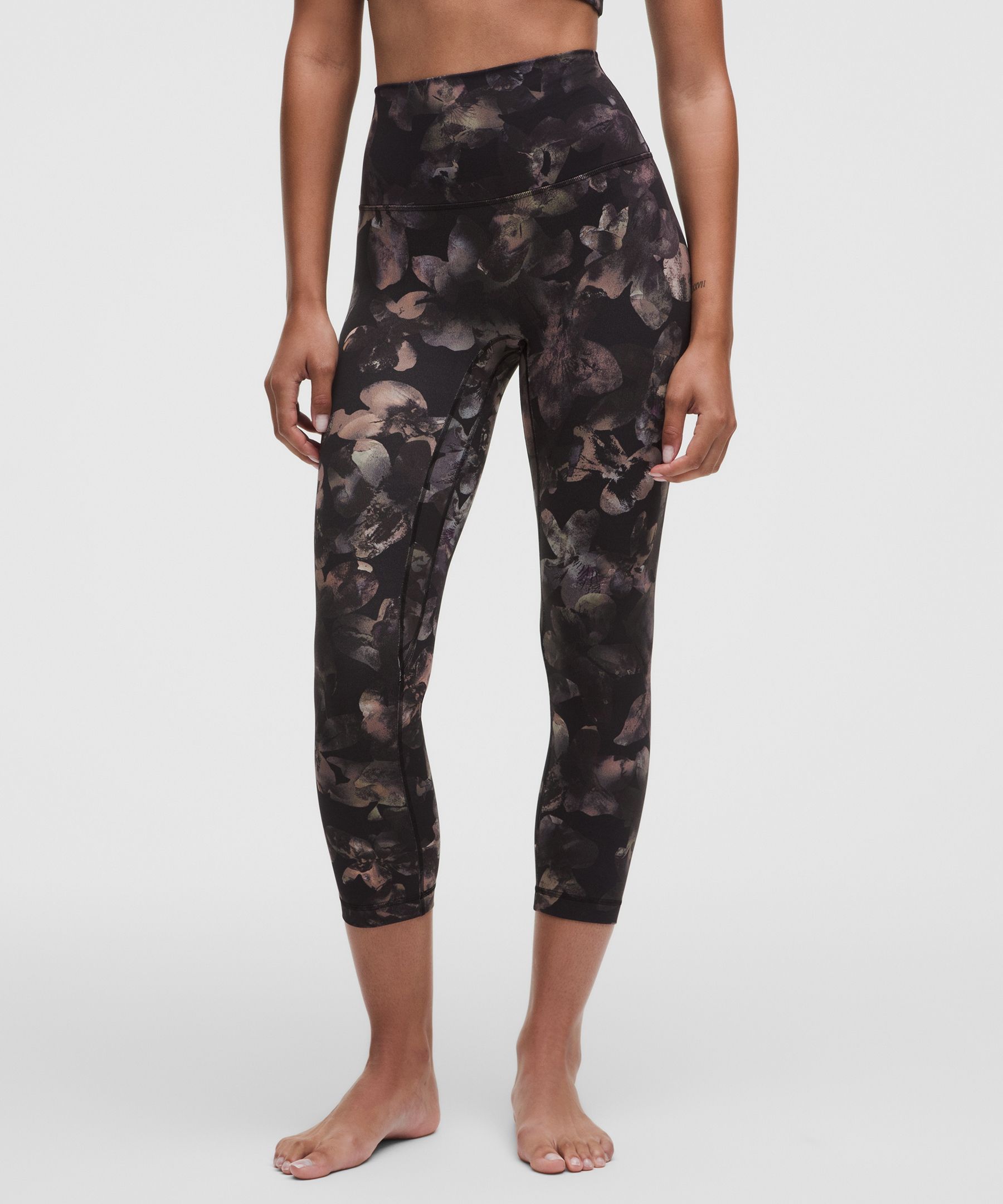 Leggings lululemon Align No Line&trade; cortos de tiro alto 23&rdquo;