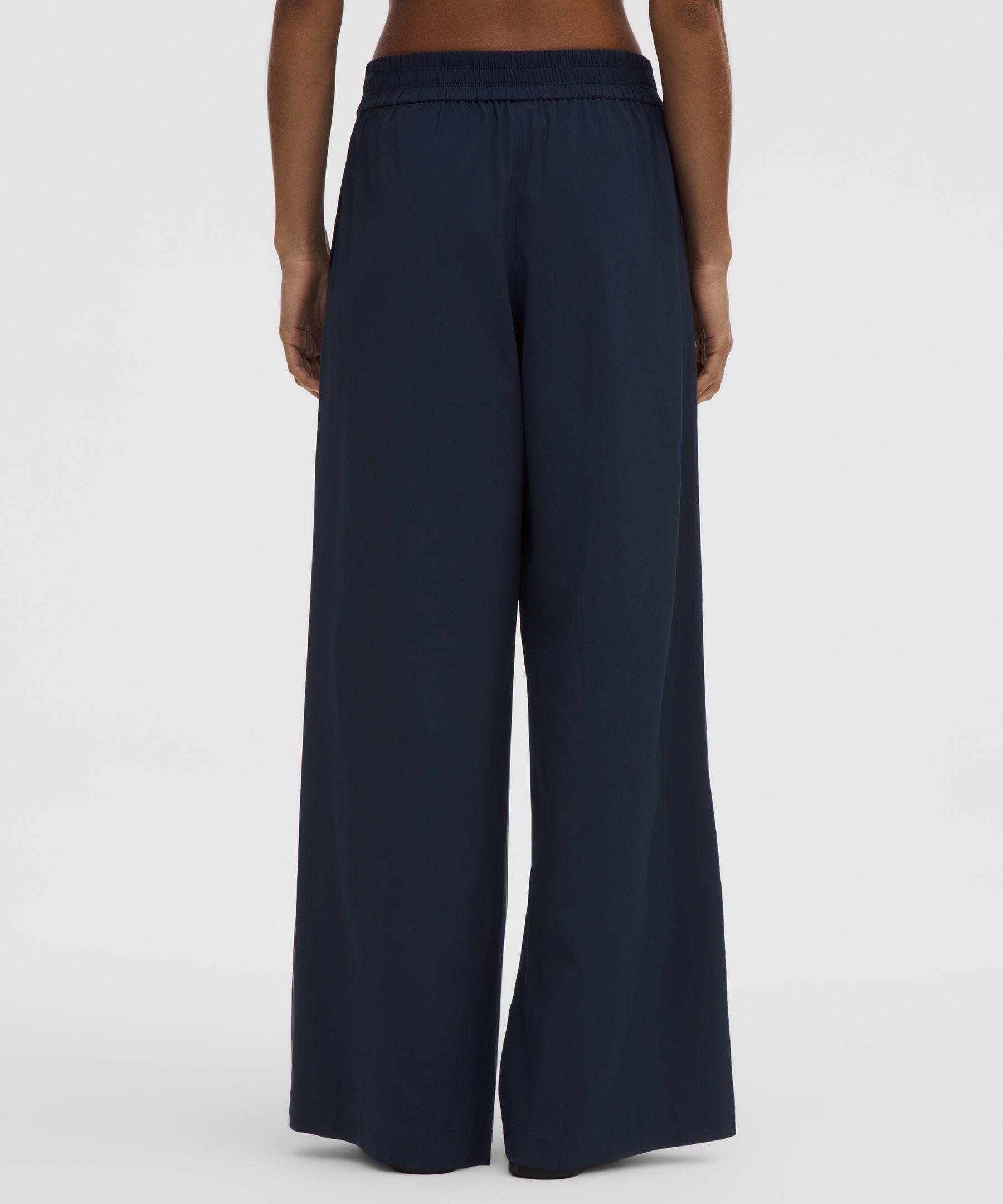 Breezily Mid-Rise Pant