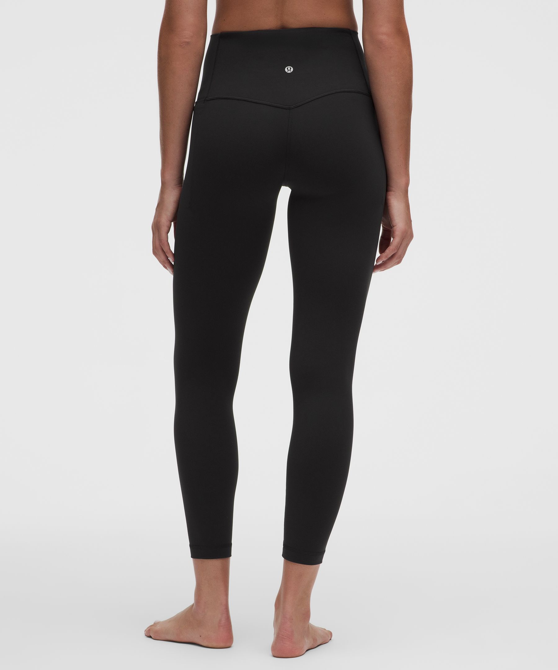 Leggings lululemon Align No Line&trade; de talle alto con bolsillos, 63,5&nbsp;cm