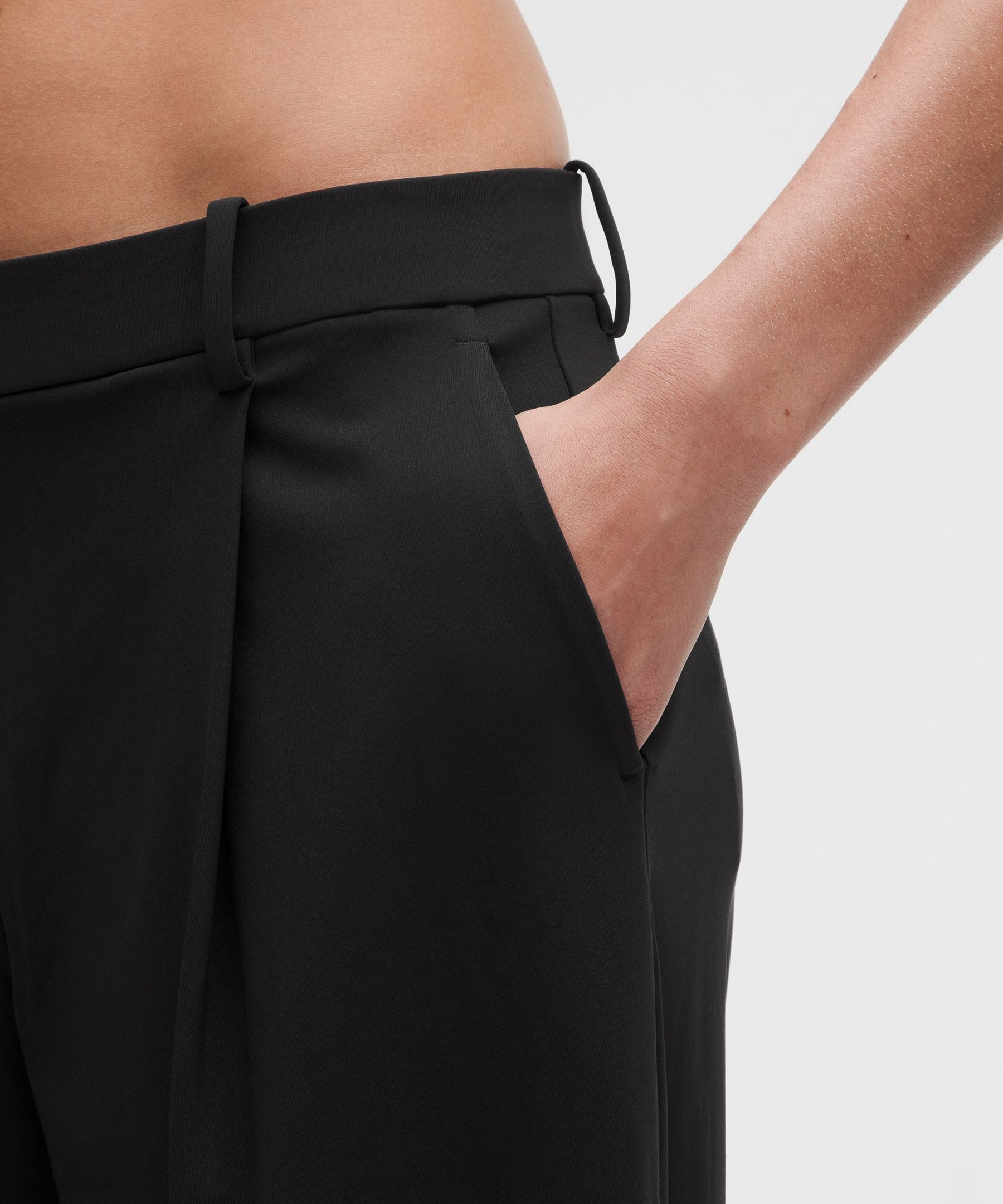 Pantal&oacute;n Daydrift de talle bajo y pernera extraancha *Largo est&aacute;ndar