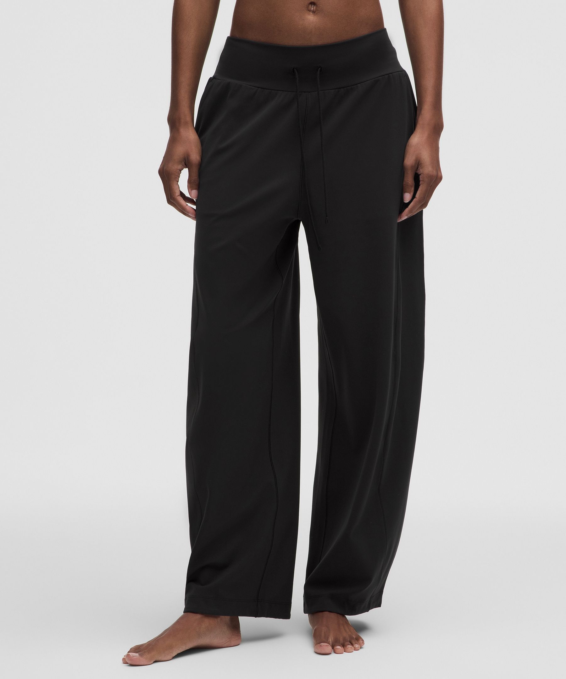 Pantal&oacute;n Groove de tiro bajo con corte relajado y dobladillo ajustable *Corto