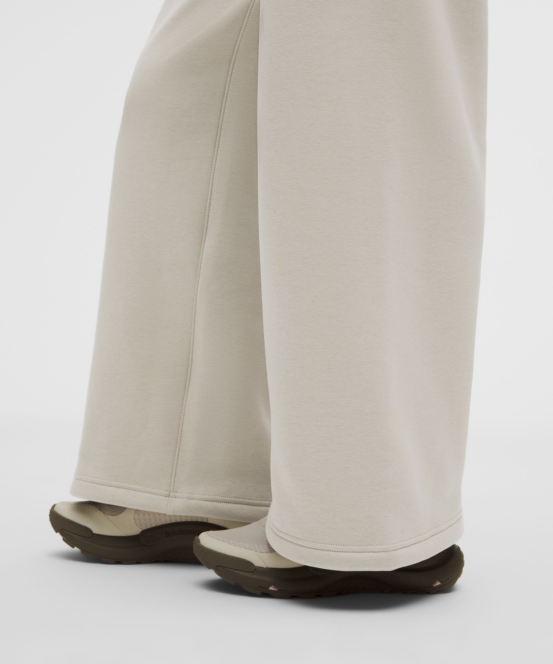 Women's Big Cozy Ultra-Oversized Wide-Leg Pant *Regular