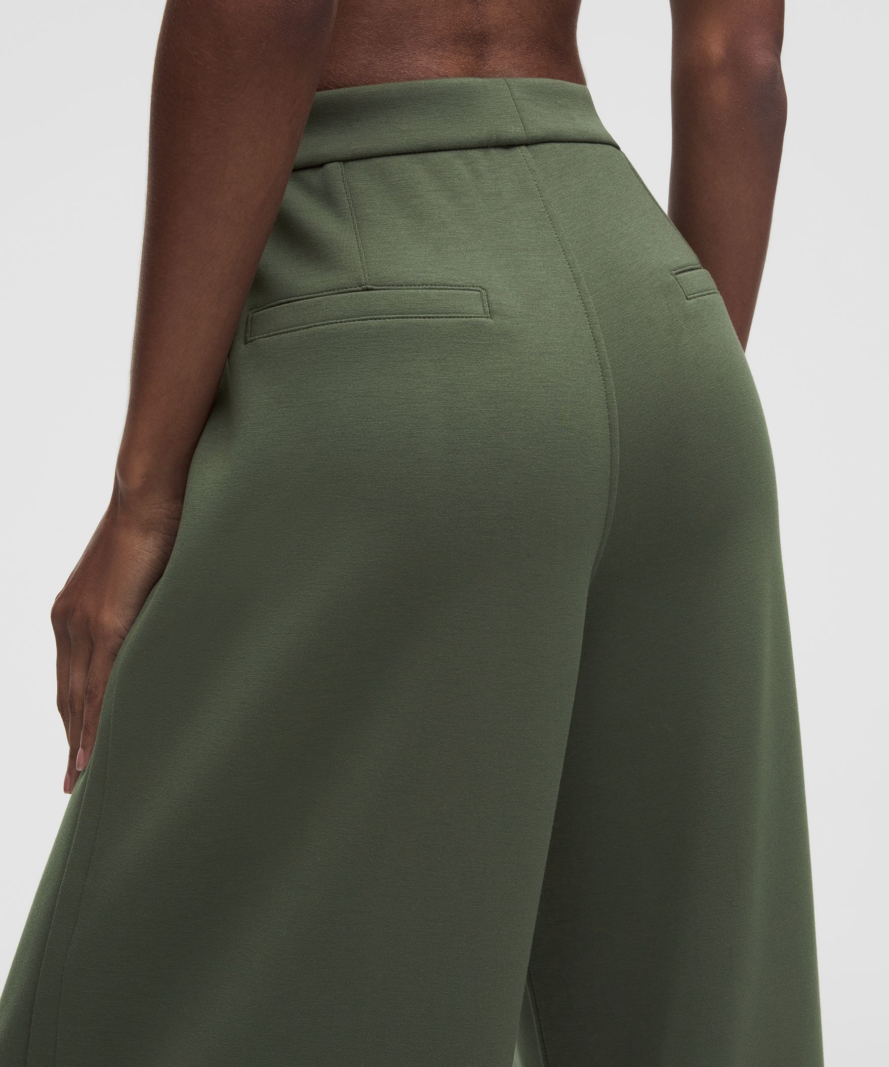 Smooth Spacer High-Rise Wide-Leg Pant *Regular