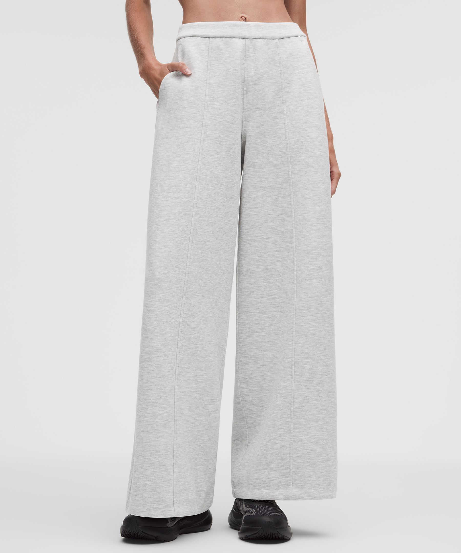 Smooth Spacer High-Rise Wide-Leg Pant *Regular