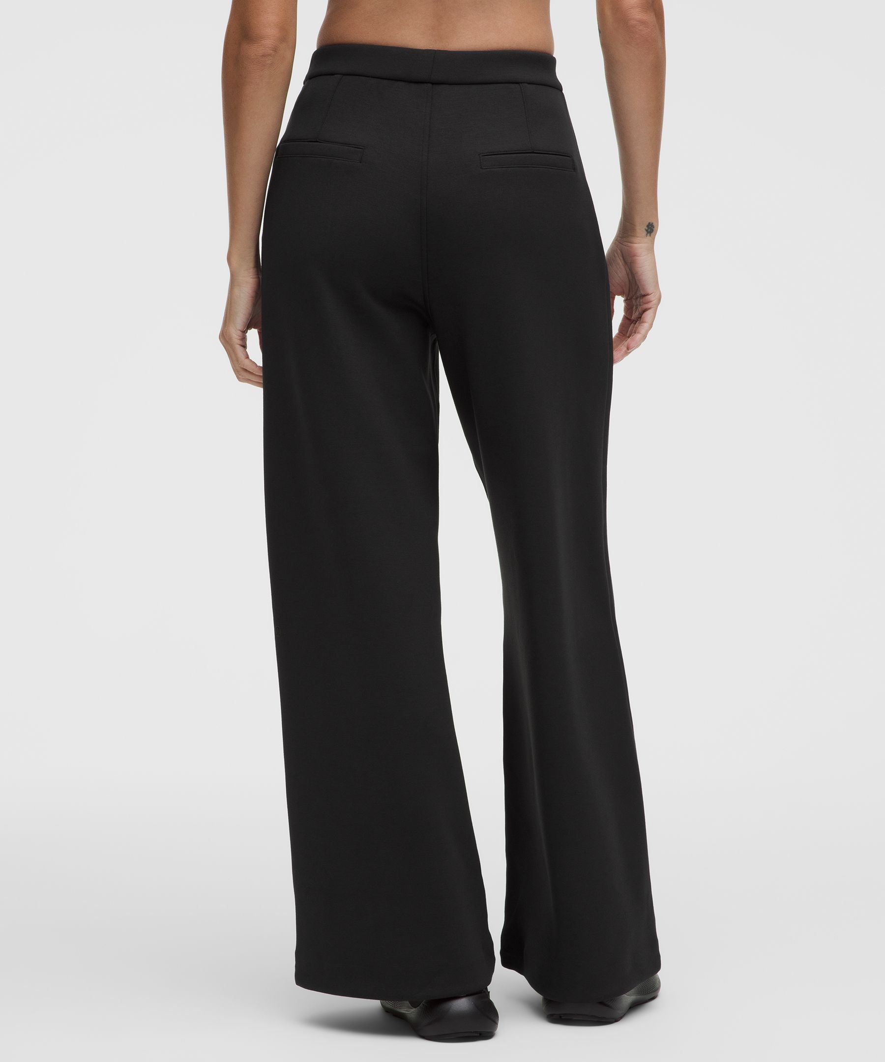 Smooth Spacer High-Rise Wide-Leg Pants *Asia Fit