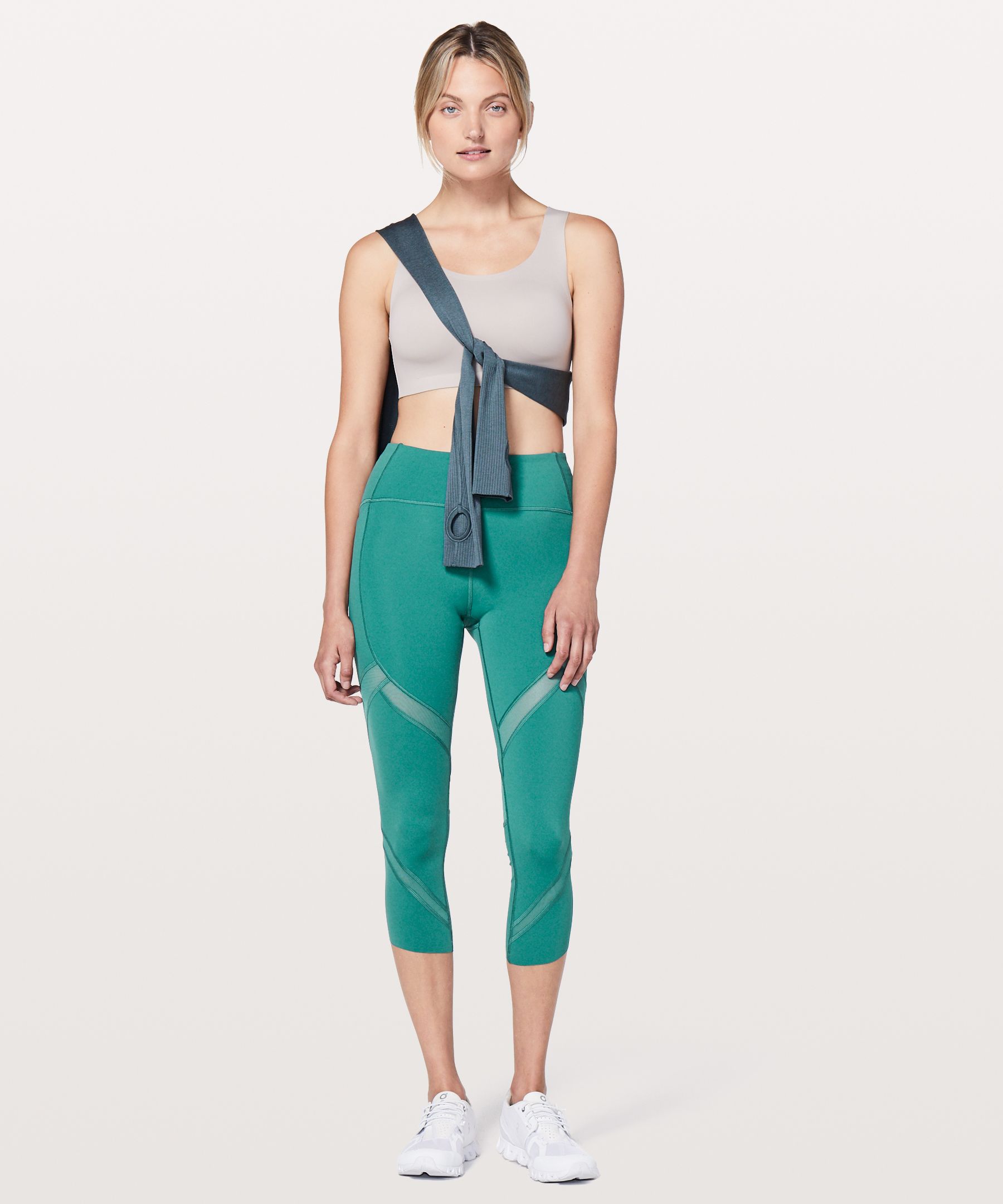 Lululemon On Pace Crop store 21